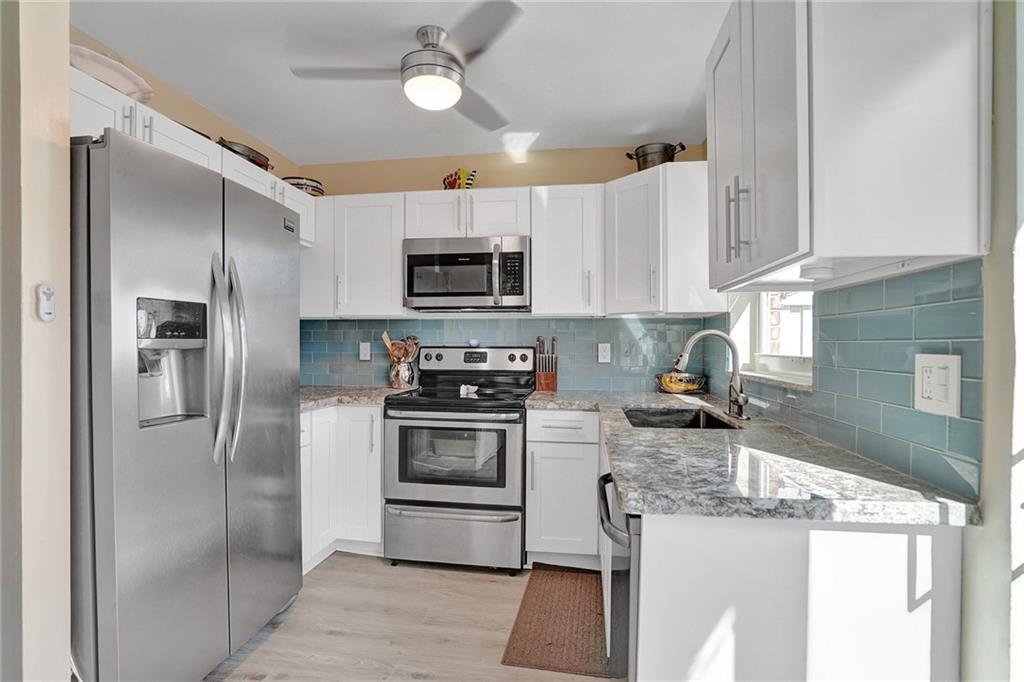 Manor Grove Townhomes - Residential