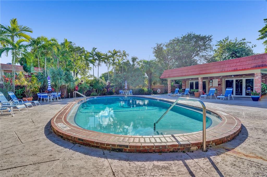Manor Grove Townhomes - Residential