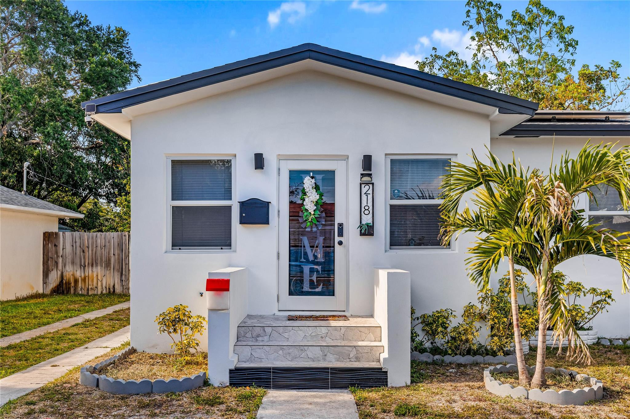 DANIA HEIGHTS EXT - Residential