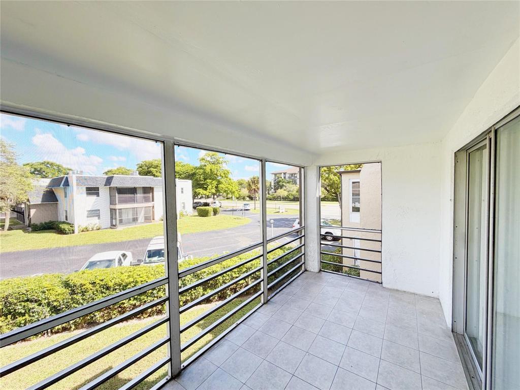 CORAL GARDENS CONDO - Residential