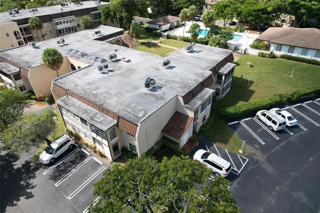 CORAL GARDENS CONDO - Residential