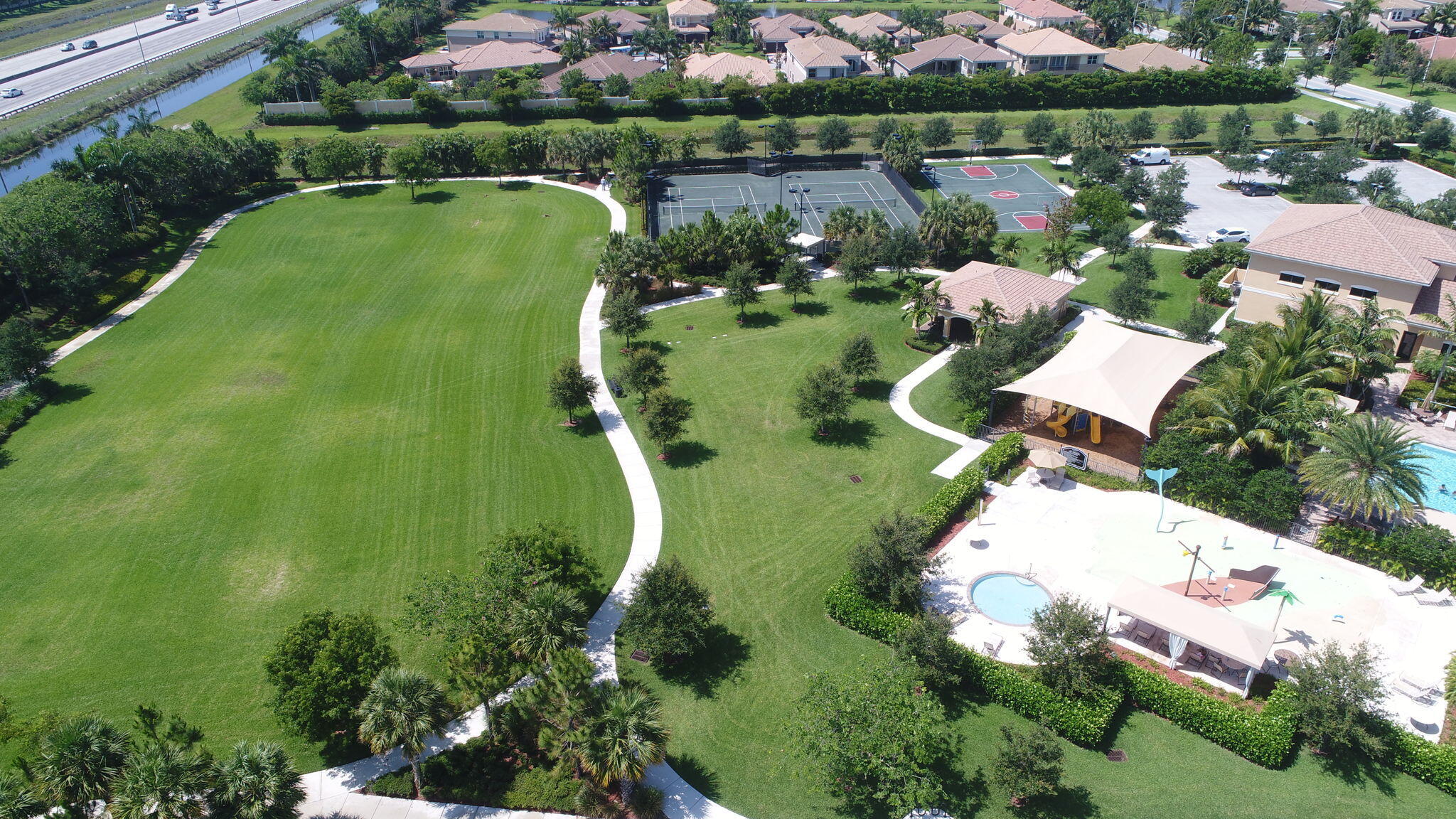 CANYON TRAILS - Residential