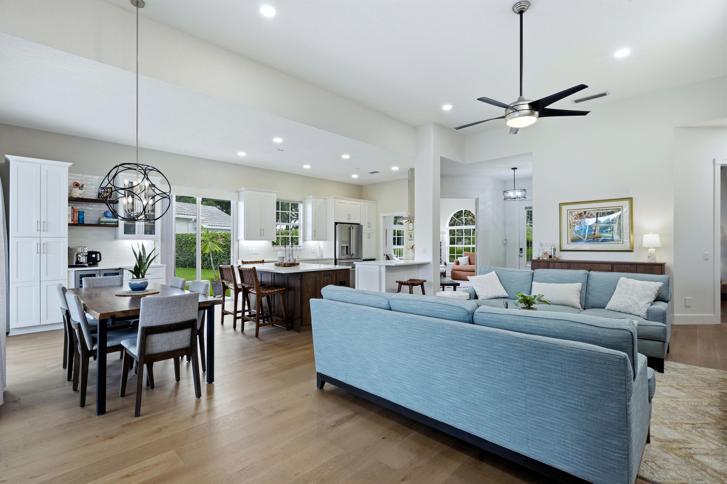 ISLES AT PALM BEACH GARDENS - Residential