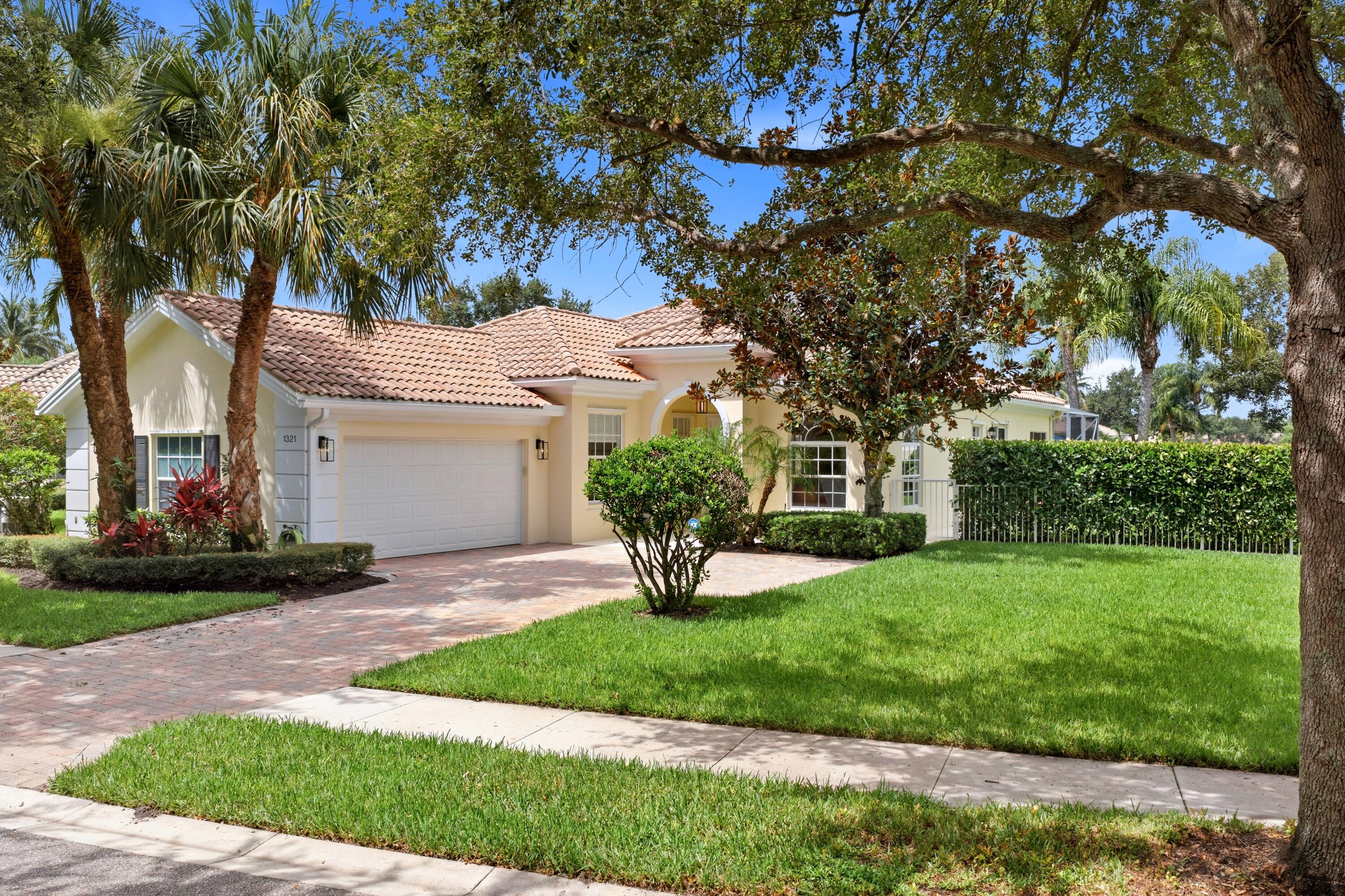 ISLES AT PALM BEACH GARDENS - Residential