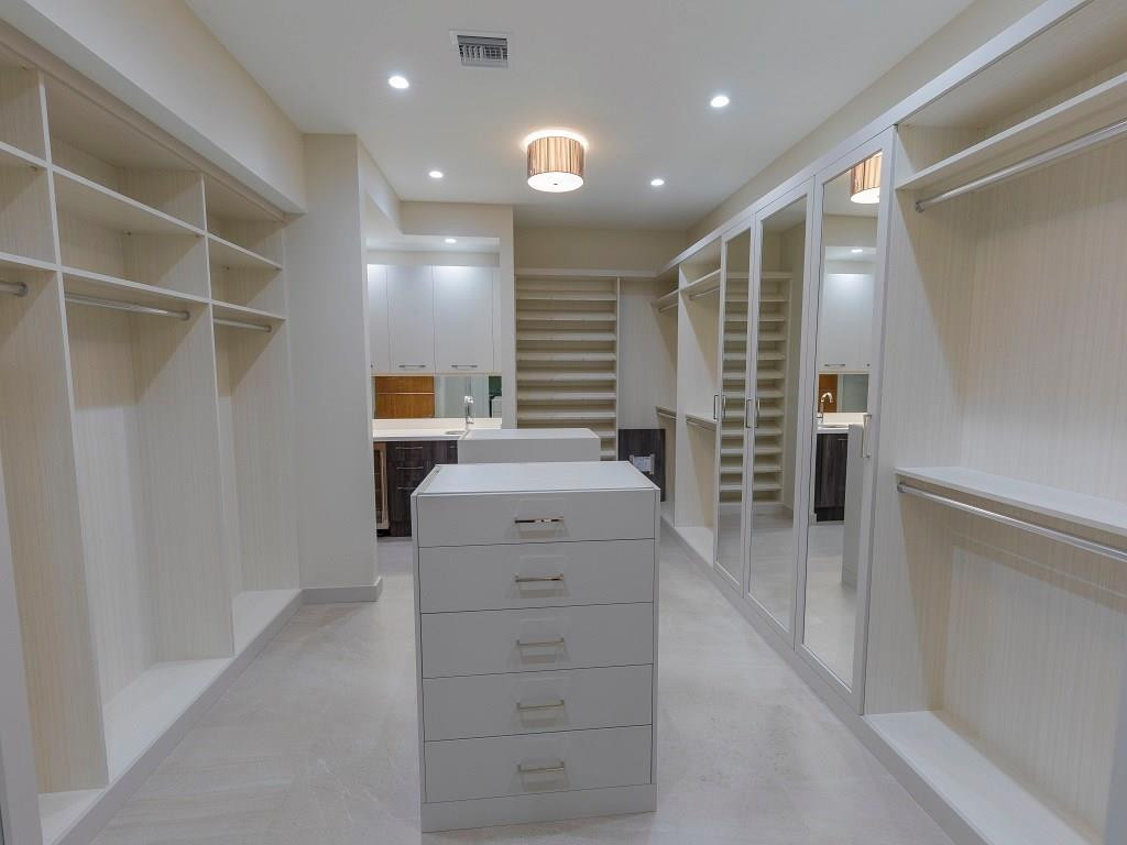 STILLWELL ISLES ISLES OF - Residential