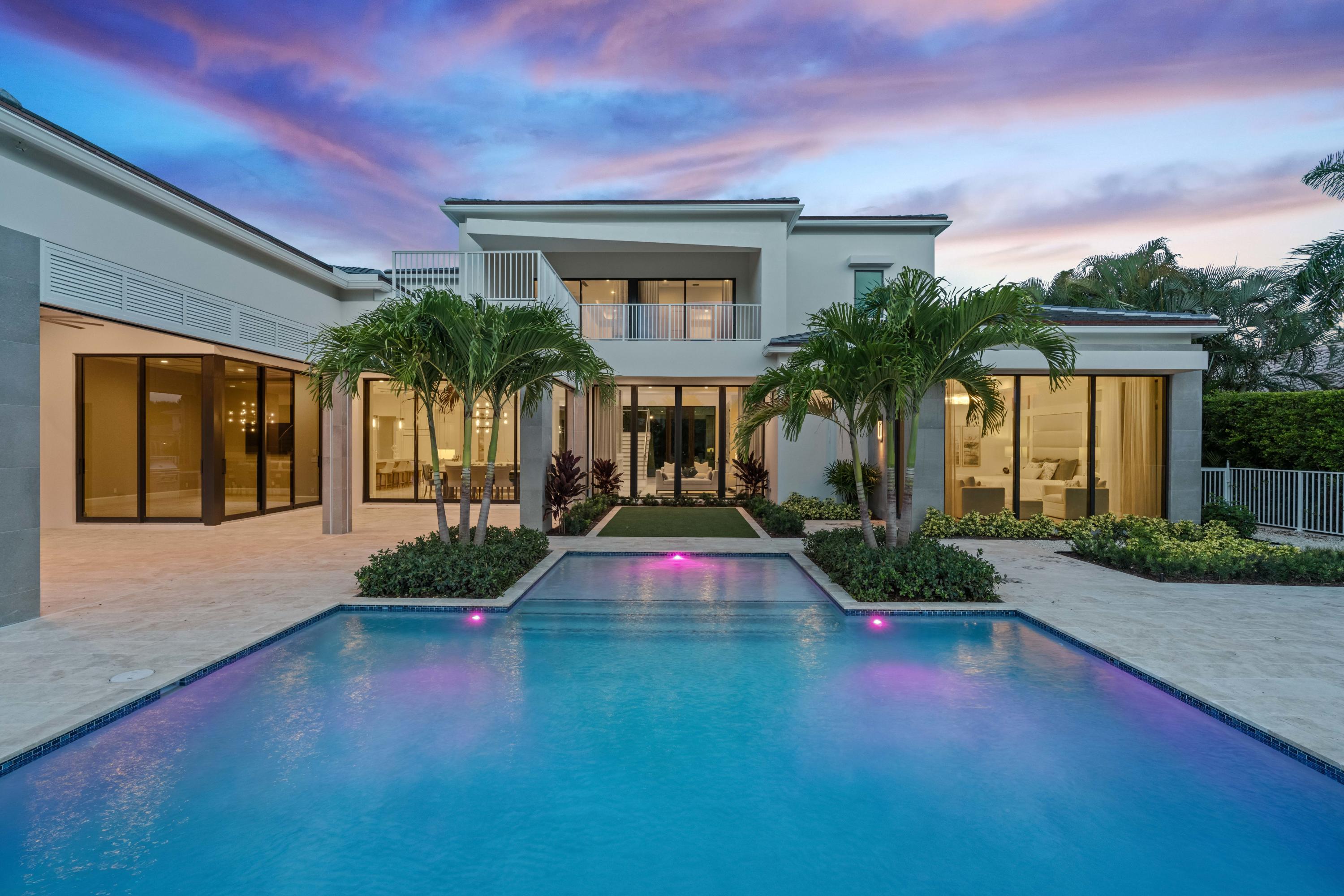 ADMIRALS COVE - Residential