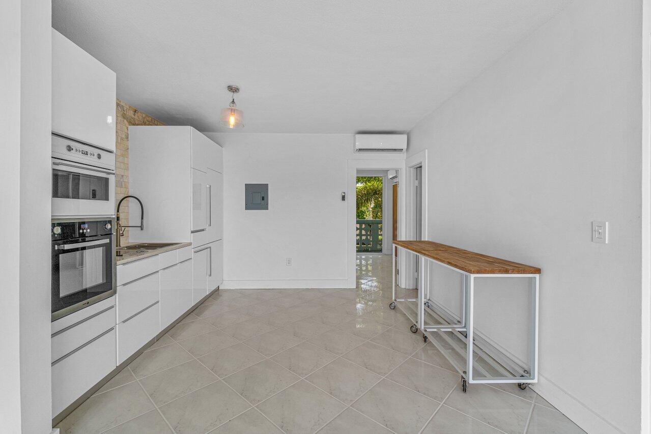 INTRACOASTAL CONDO - Residential Lease