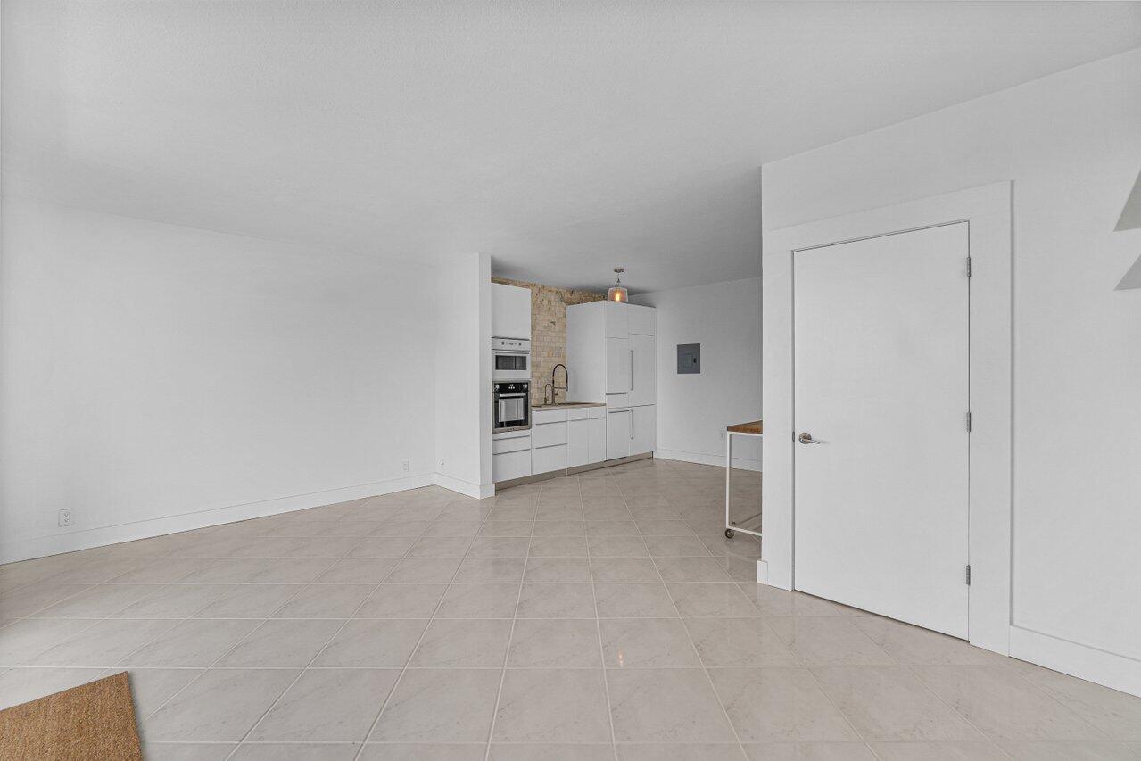 INTRACOASTAL CONDO - Residential Lease