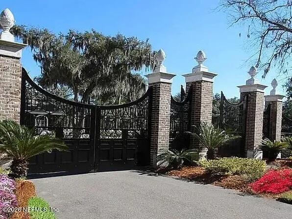 LIGHTHOUSE POINTE - Land