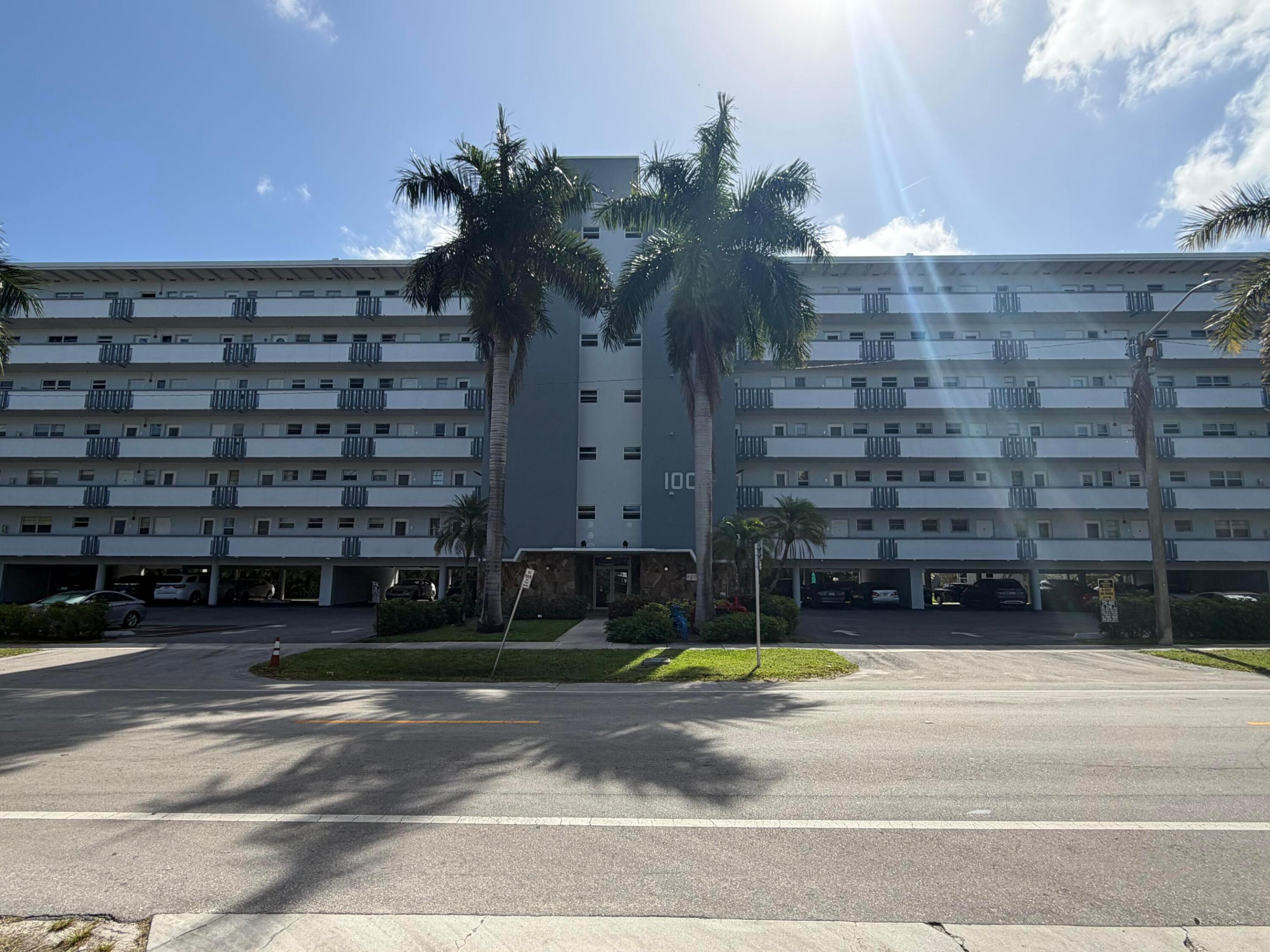 FAIRWAYS ROYALE CONDO - Residential