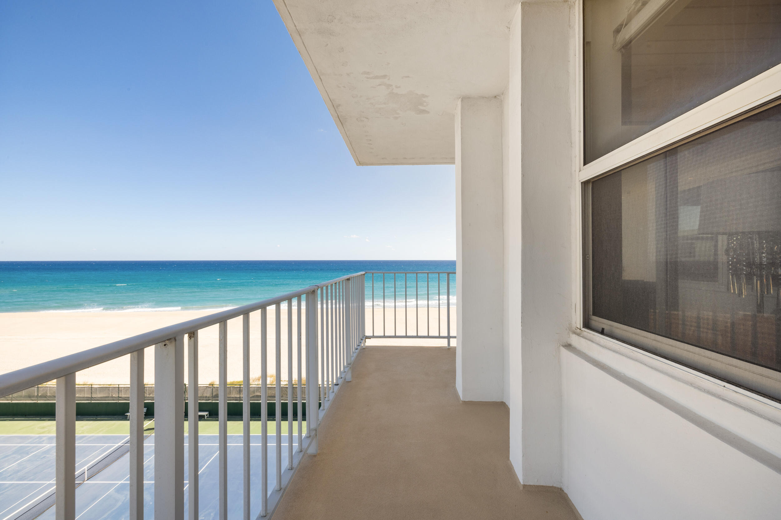 TWENTY TWO NINETY FIVE SOUTH OCEAN BLVD - Residential