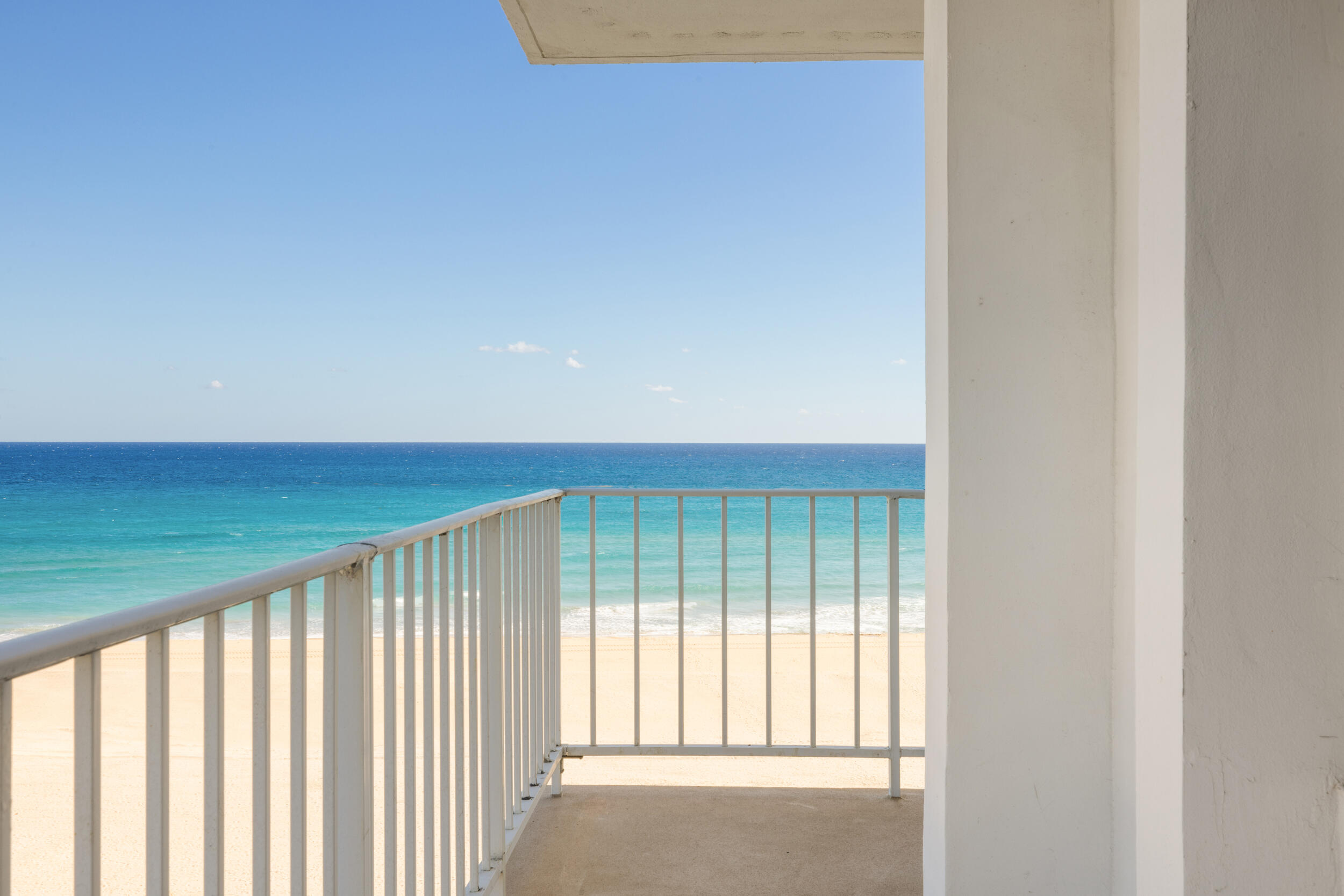 TWENTY TWO NINETY FIVE SOUTH OCEAN BLVD - Residential