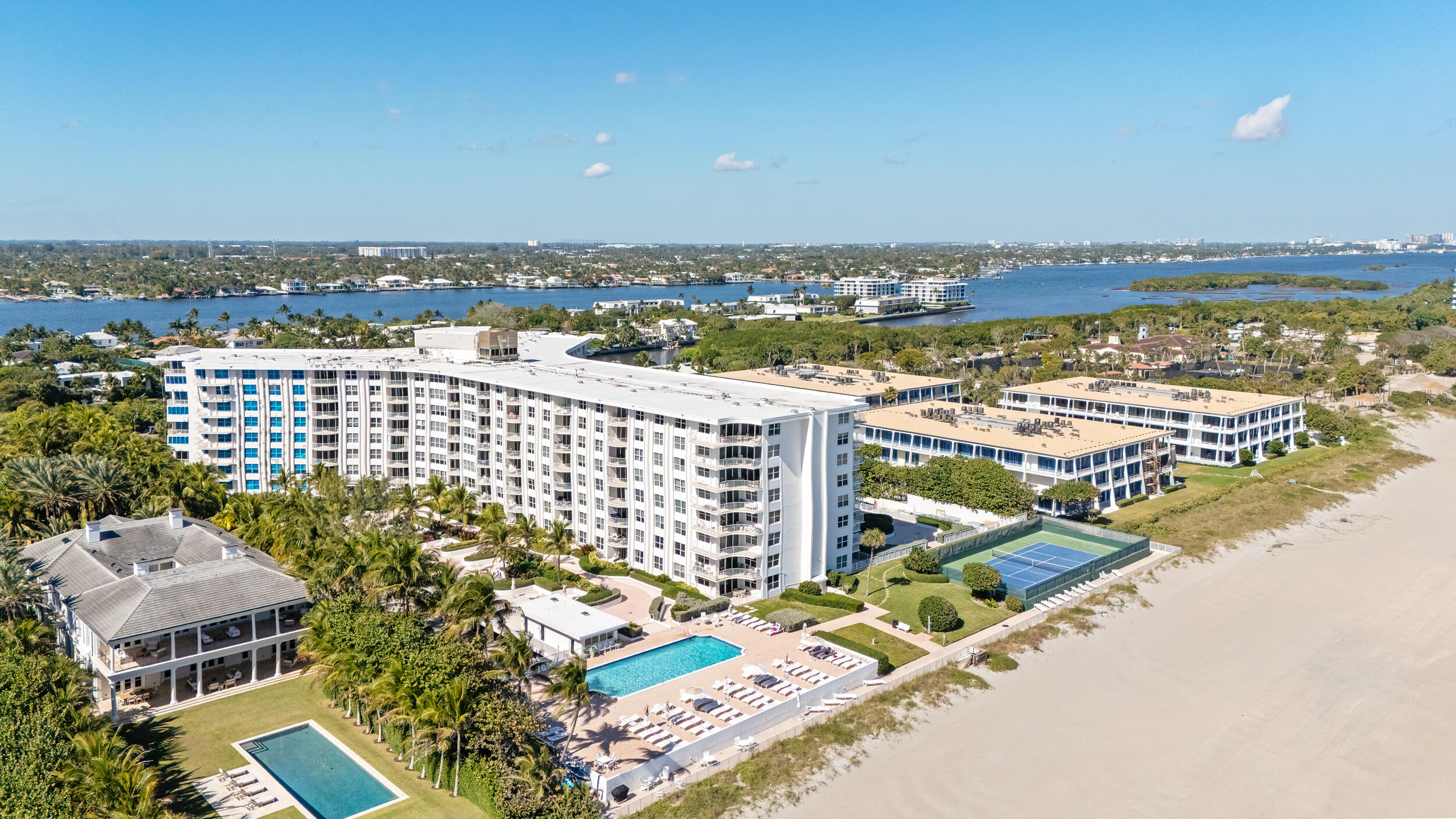 TWENTY TWO NINETY FIVE SOUTH OCEAN BLVD - Residential