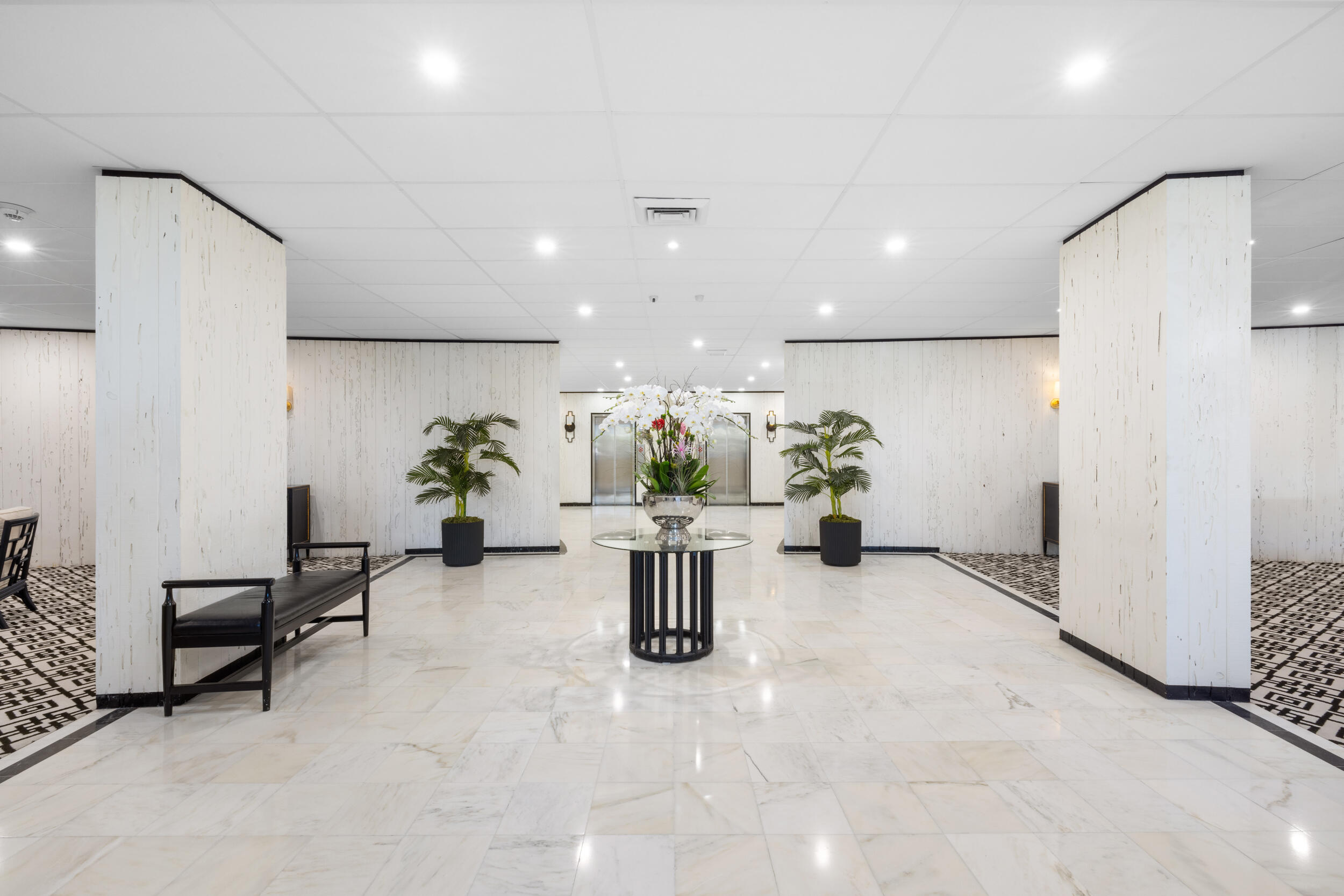 TWENTY TWO NINETY FIVE SOUTH OCEAN BLVD - Residential