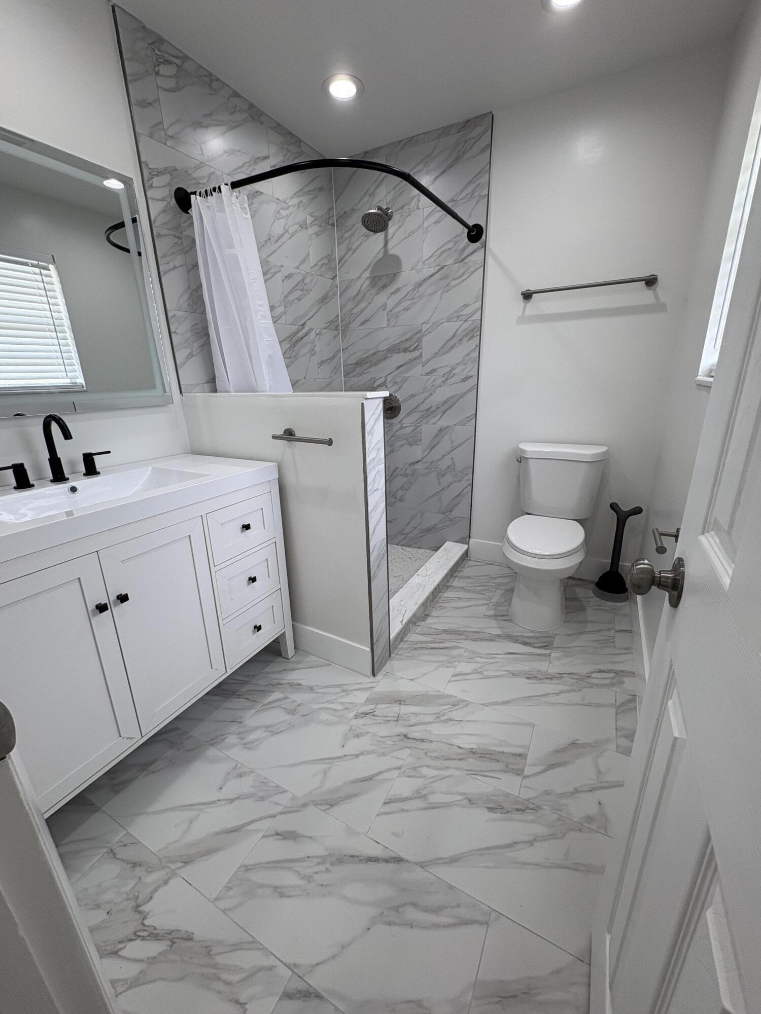 PORT ST LUCIE FLORESTA PINES UNIT 2 - Residential Lease