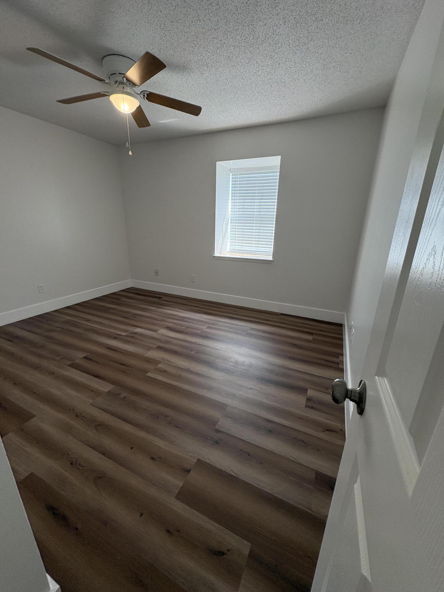 PORT ST LUCIE FLORESTA PINES UNIT 2 - Residential Lease