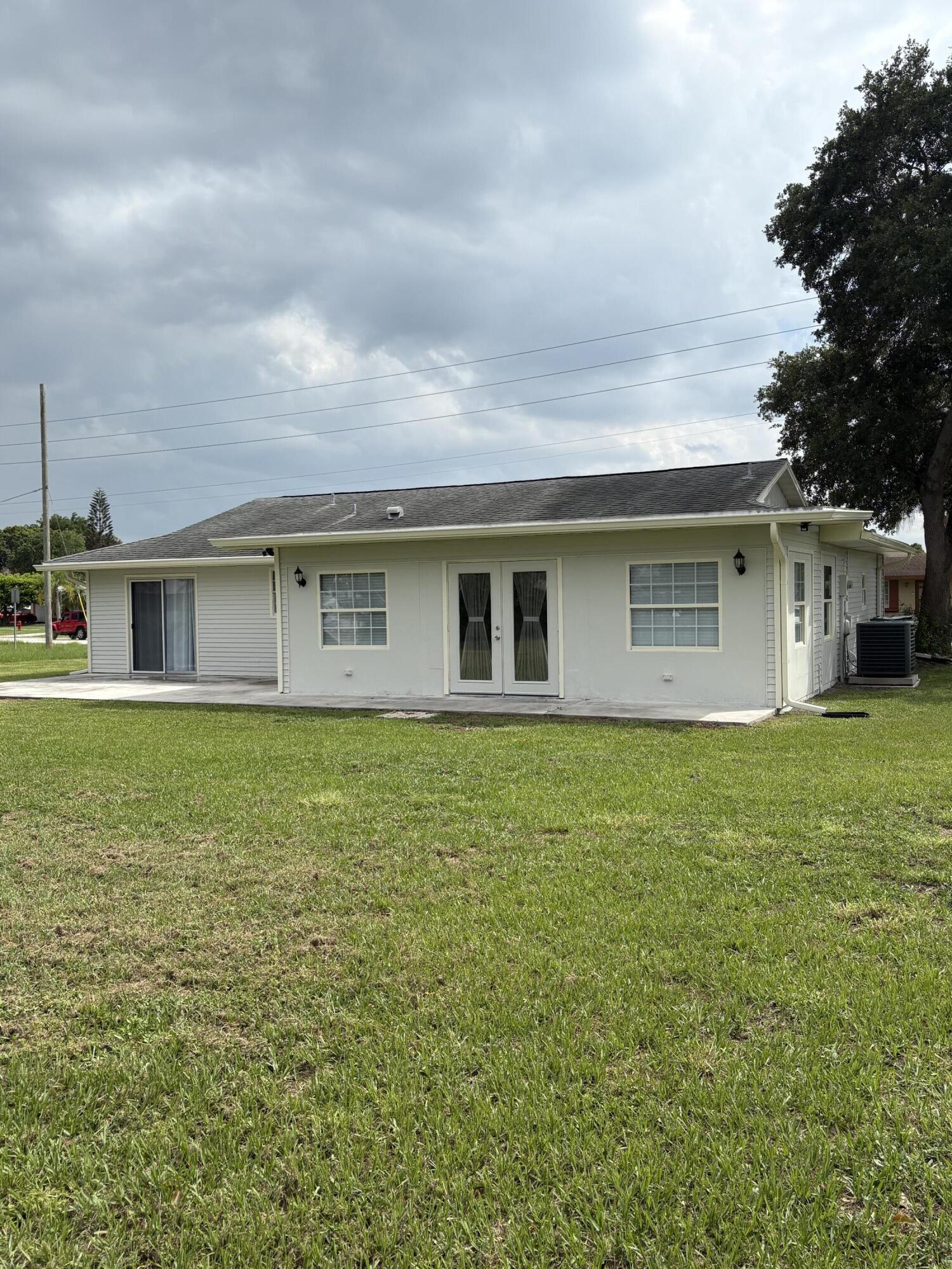PORT ST LUCIE FLORESTA PINES UNIT 2 - Residential Lease