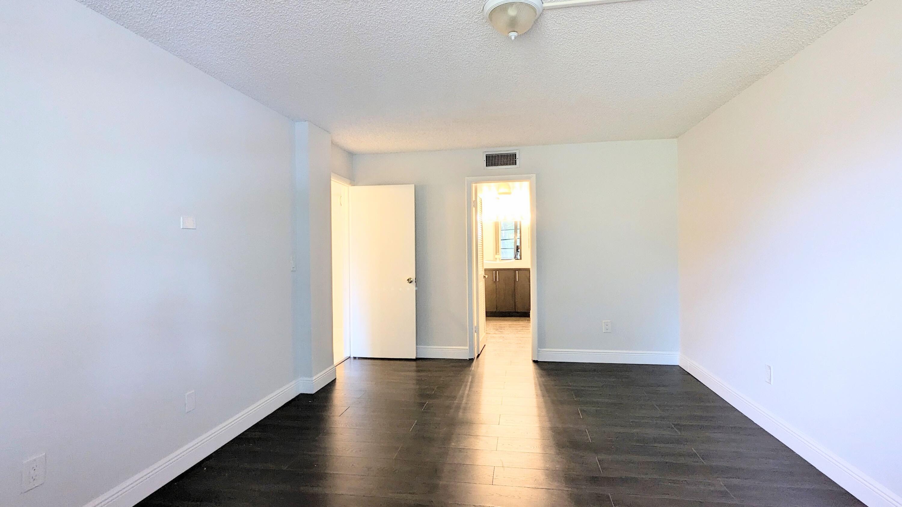 FOXCROFT APTS INC CONDO - Residential Lease