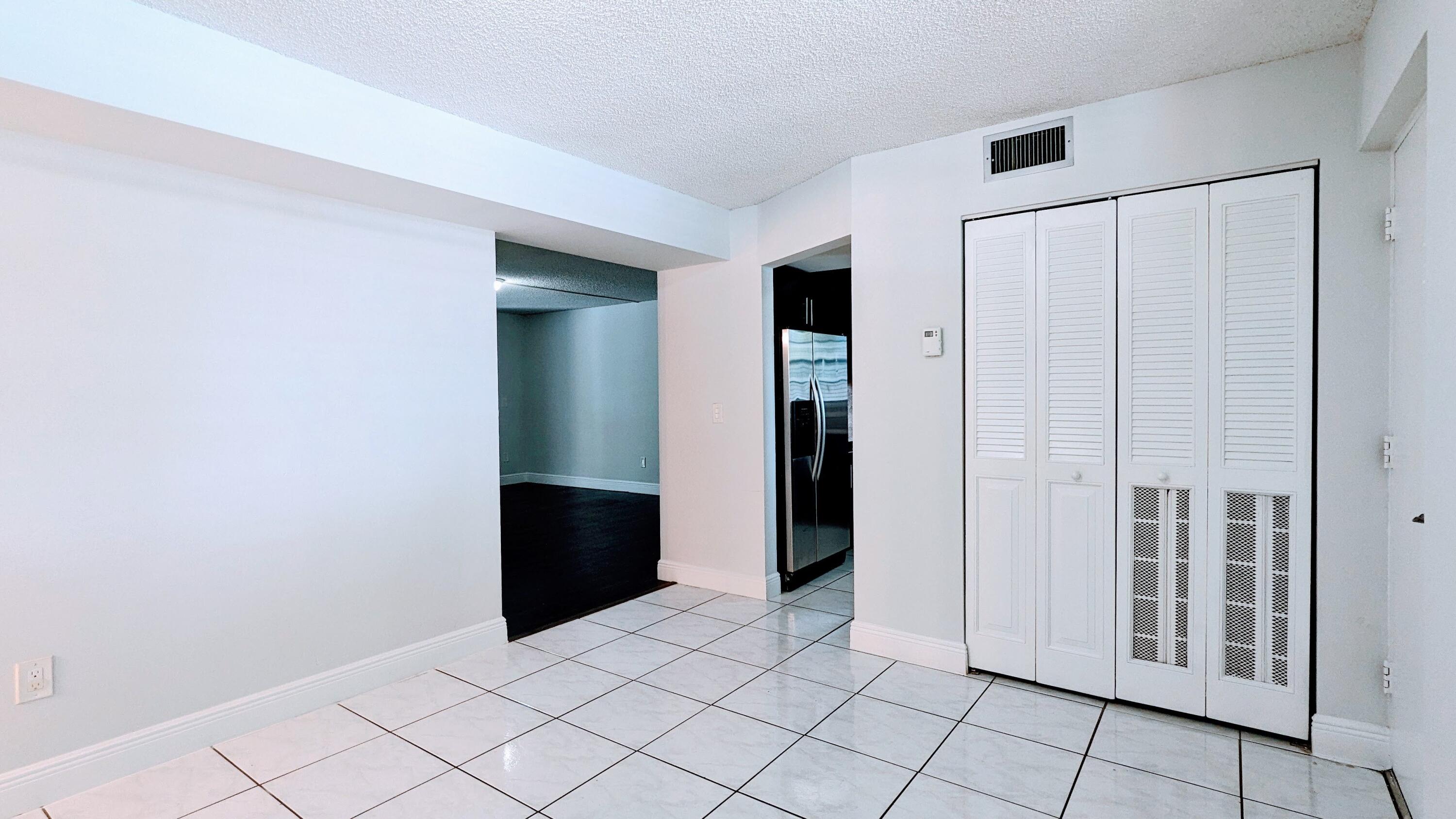 FOXCROFT APTS INC CONDO - Residential Lease