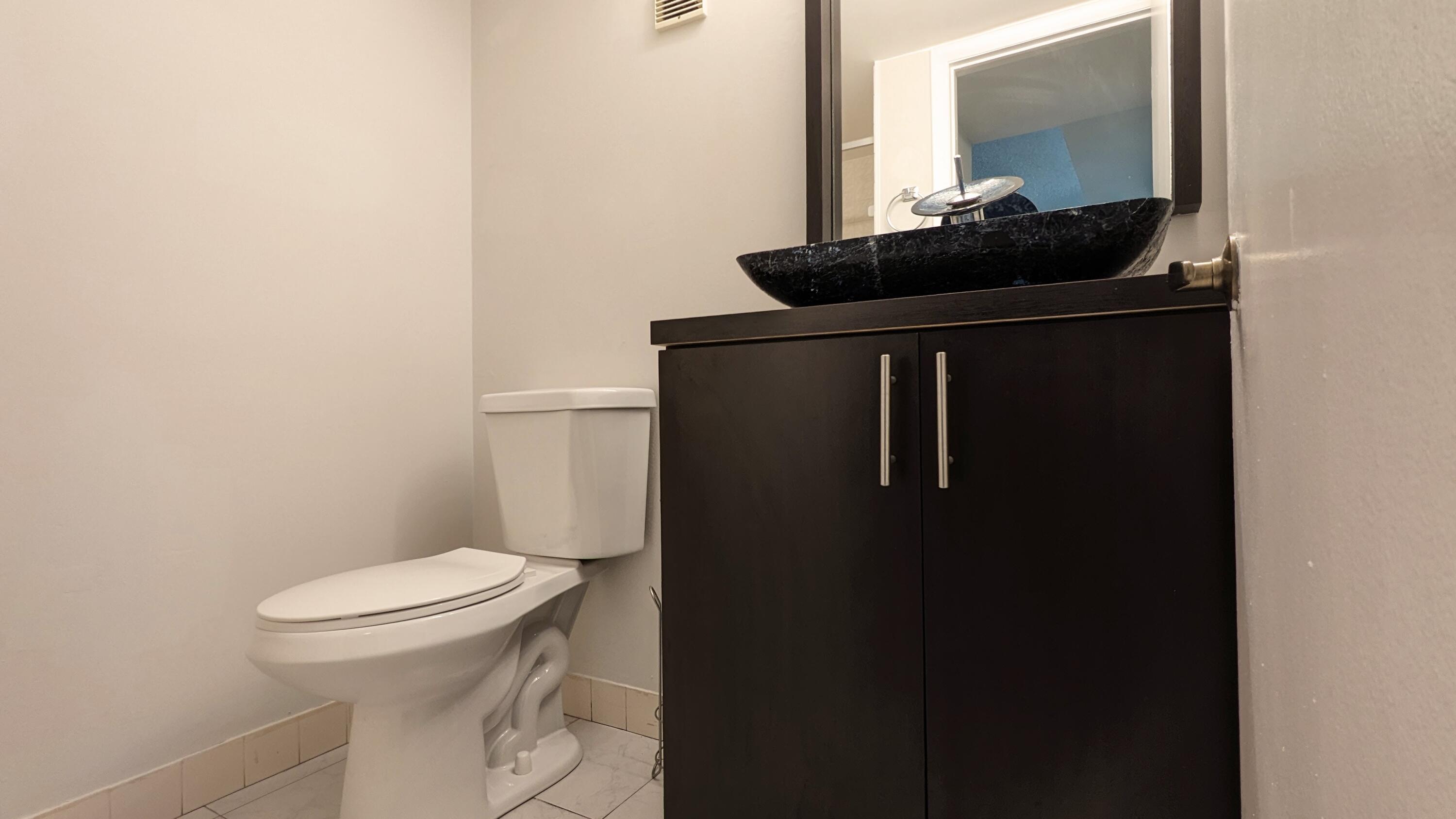 FOXCROFT APTS INC CONDO - Residential Lease