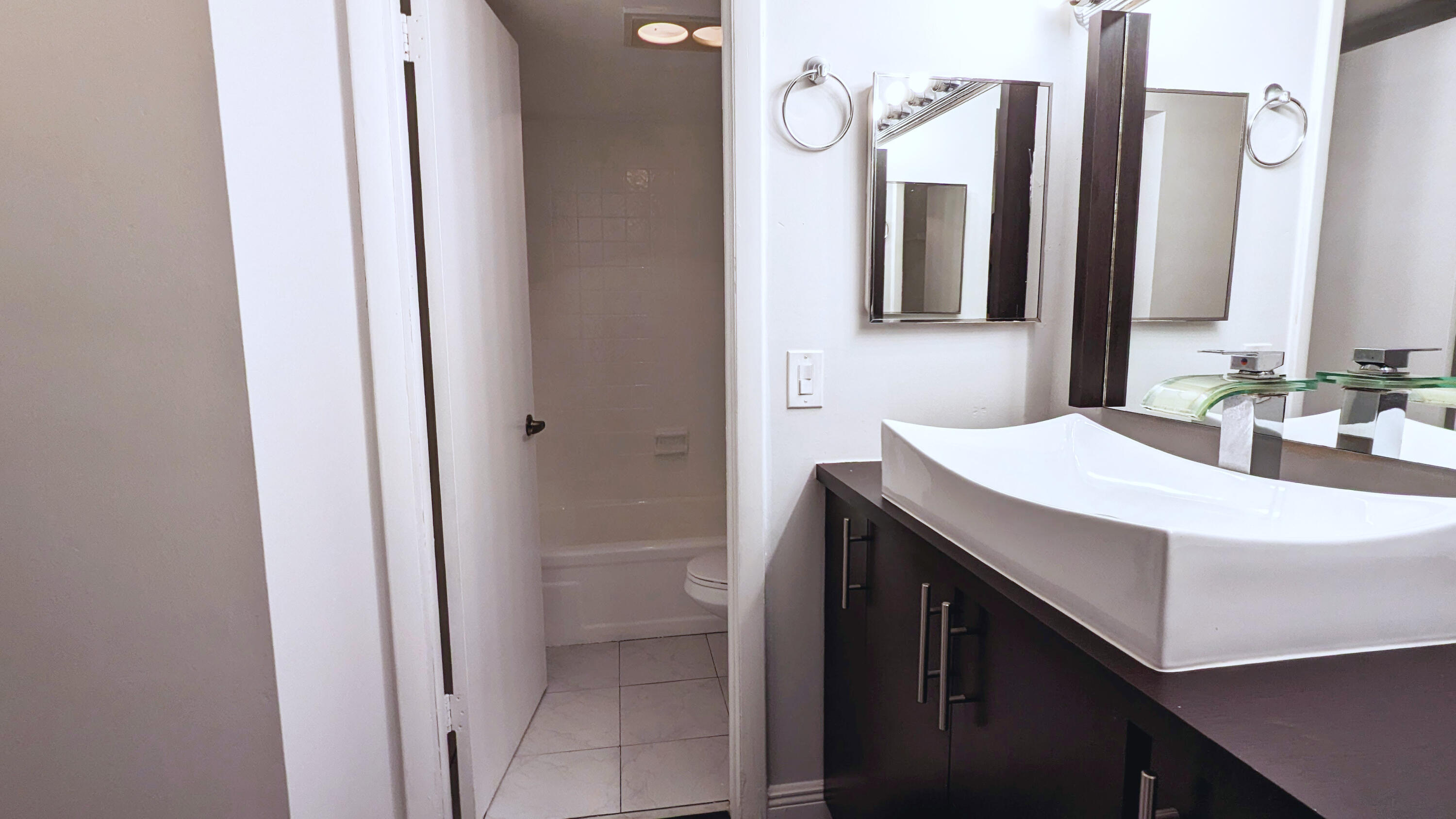 FOXCROFT APTS INC CONDO - Residential Lease