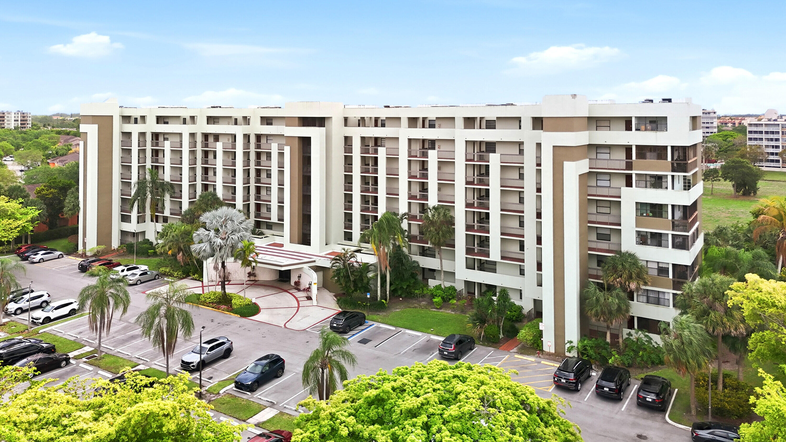 HORIZONS OF INVERRARY CONDO - Residential