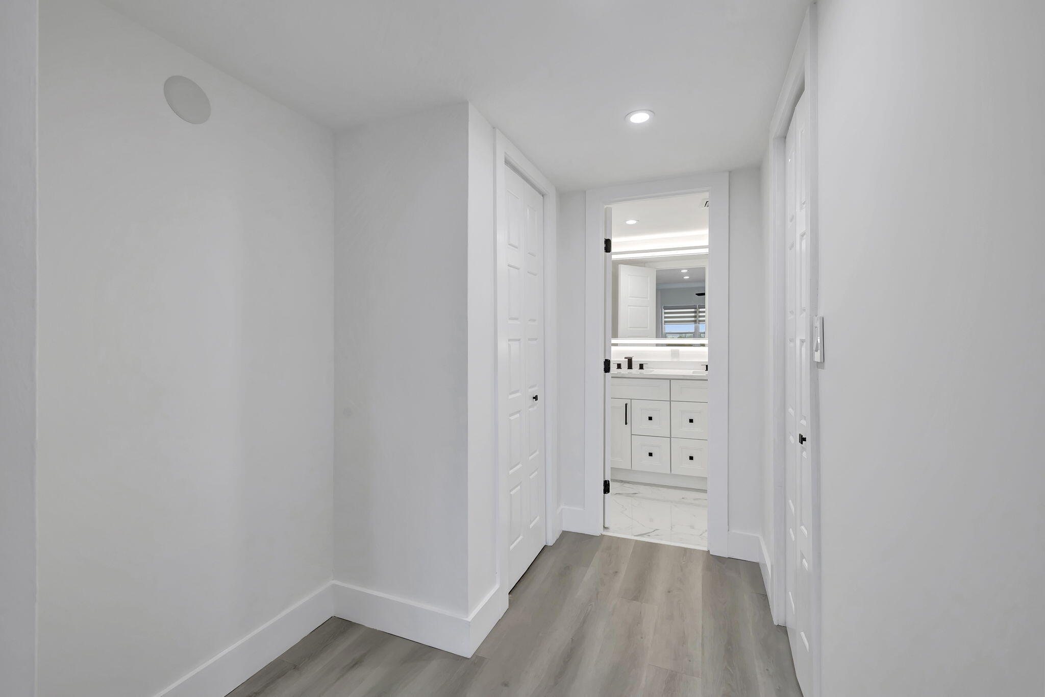 NO 8 PALM-AIRE COUNTRY CLUB - Residential Lease