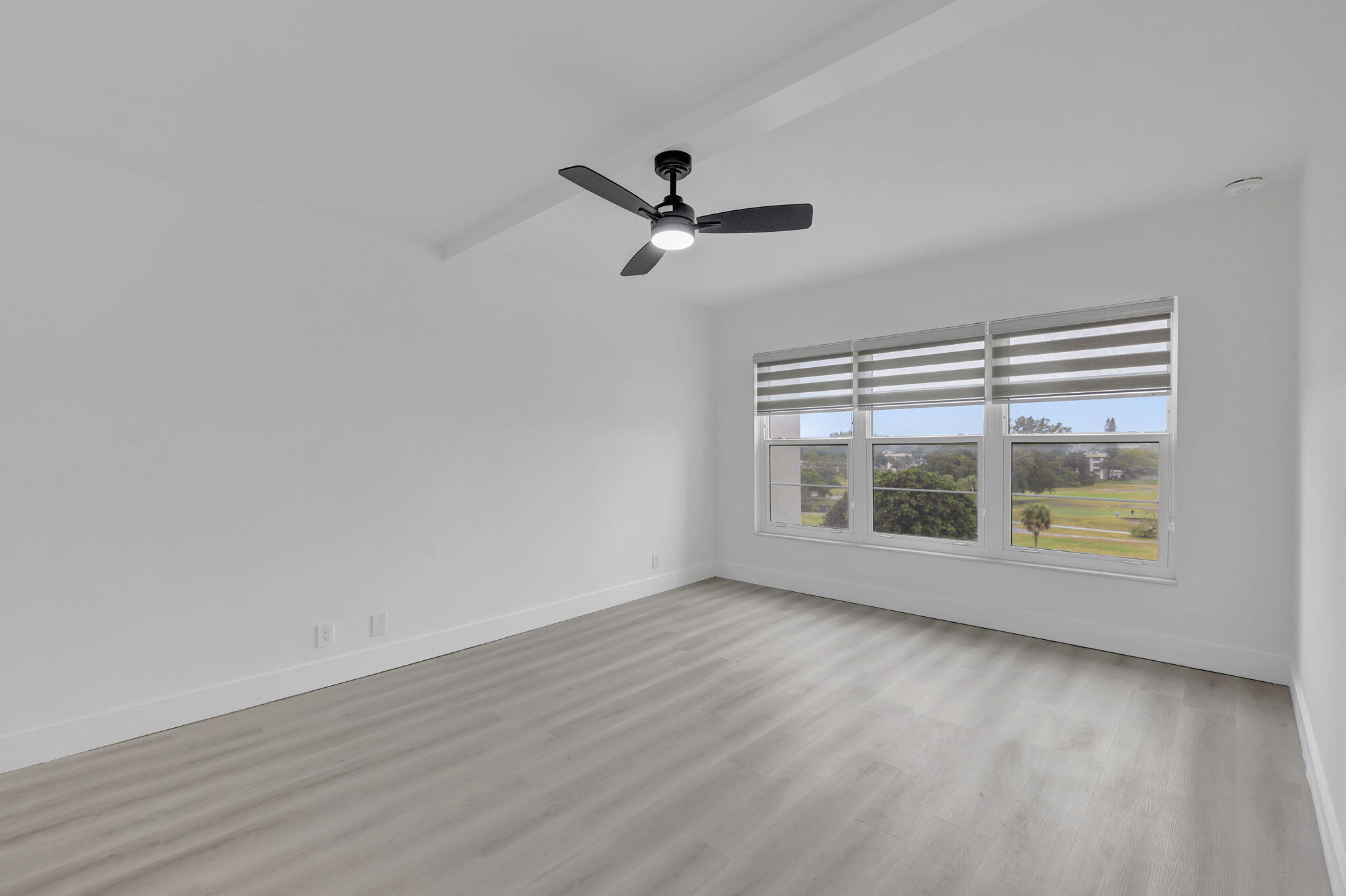 NO 8 PALM-AIRE COUNTRY CLUB - Residential Lease