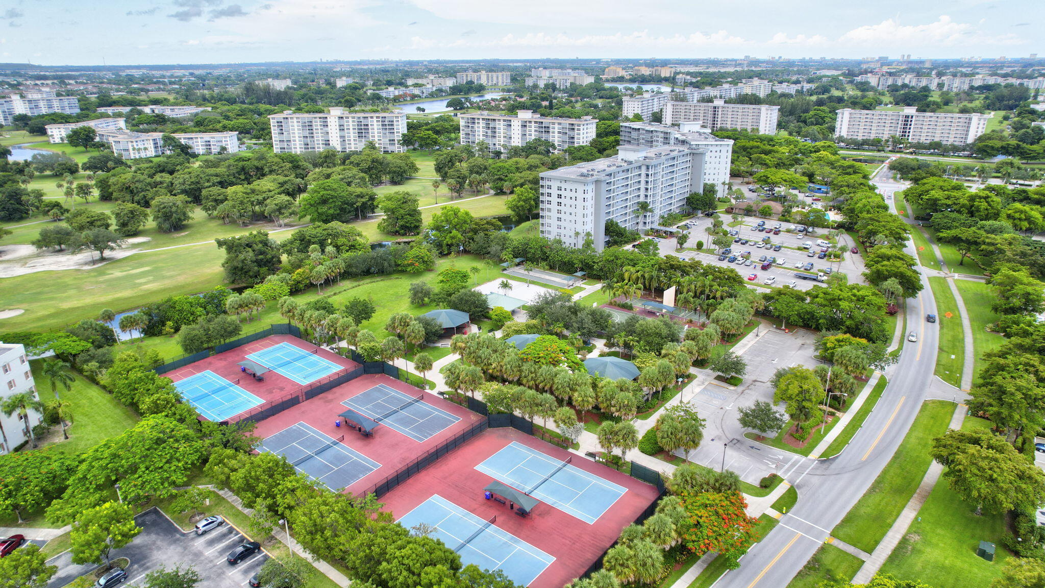 NO 8 PALM-AIRE COUNTRY CLUB - Residential Lease