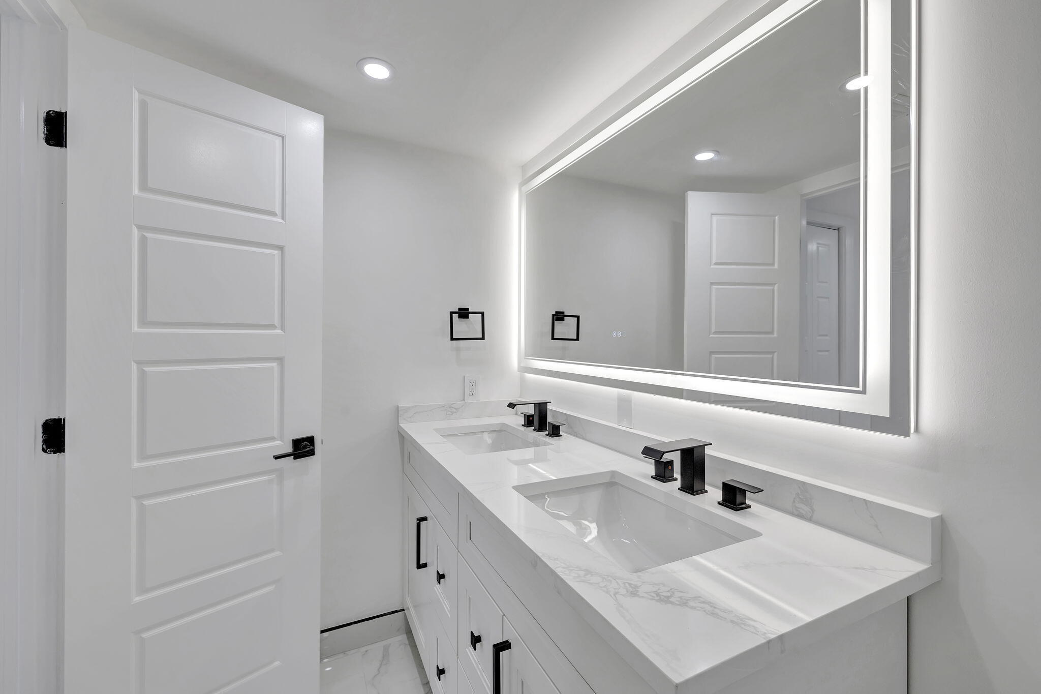 NO 8 PALM-AIRE COUNTRY CLUB - Residential Lease