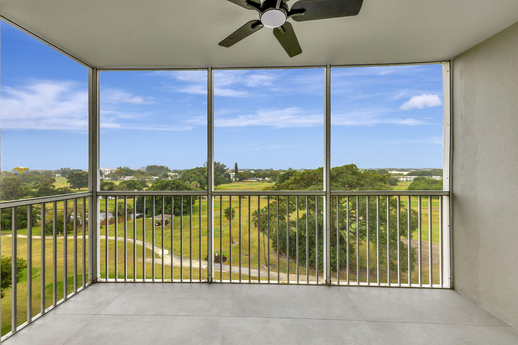 NO 8 PALM-AIRE COUNTRY CLUB - Residential Lease