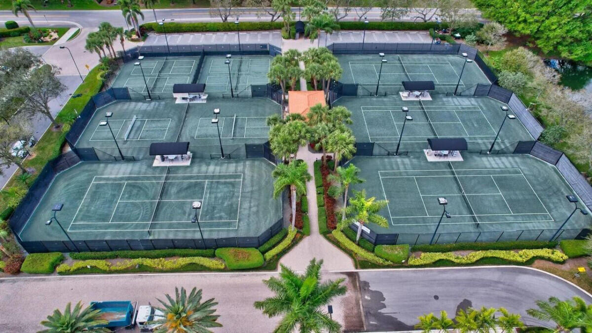 VALENCIA LAKES 3 - Residential Lease
