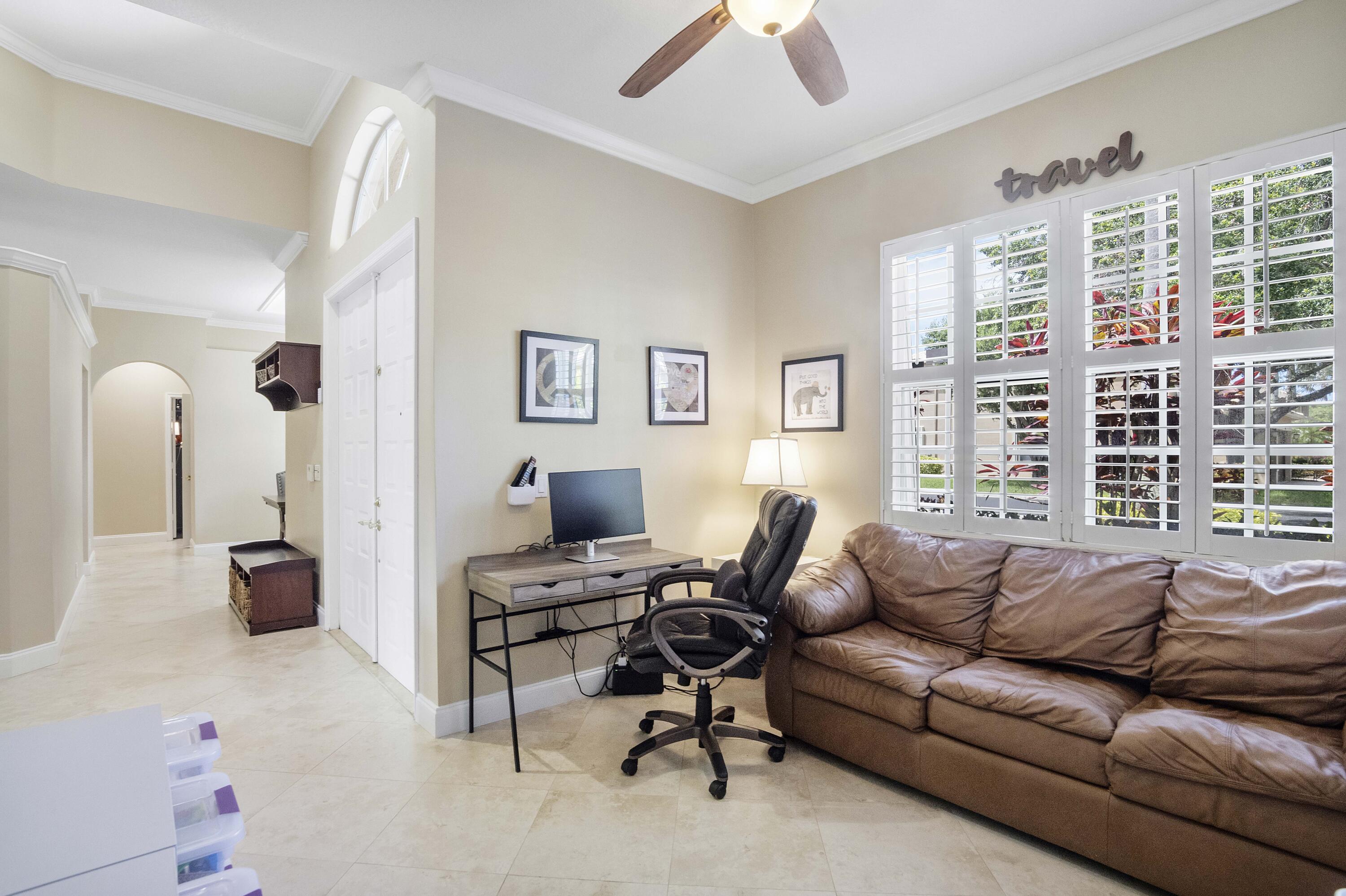 WYNDHAM CIRCLE - Residential