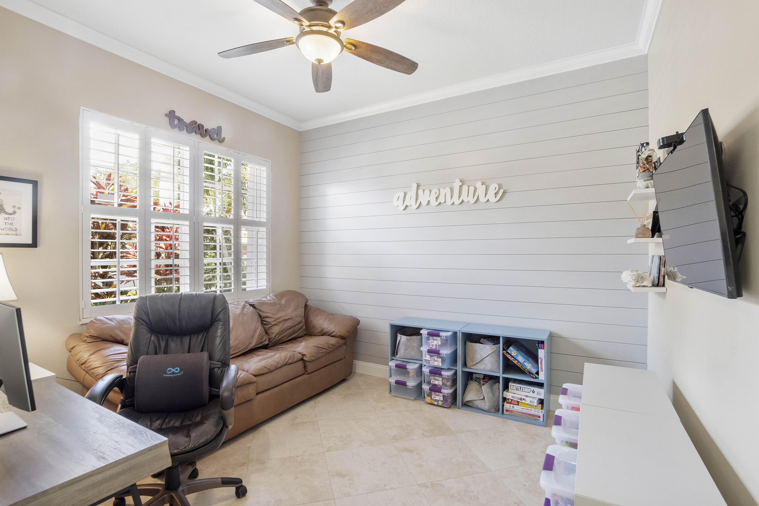 WYNDHAM CIRCLE - Residential