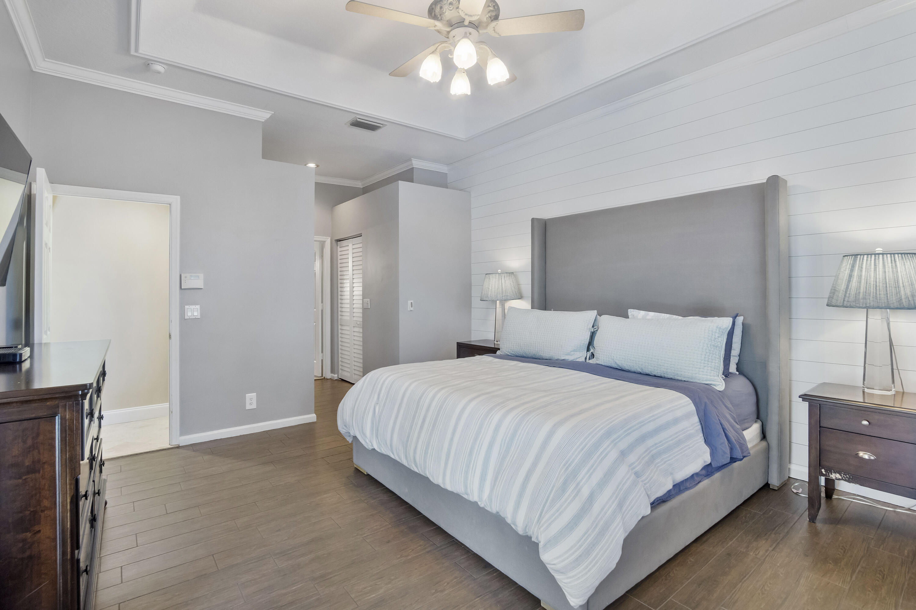 WYNDHAM CIRCLE - Residential
