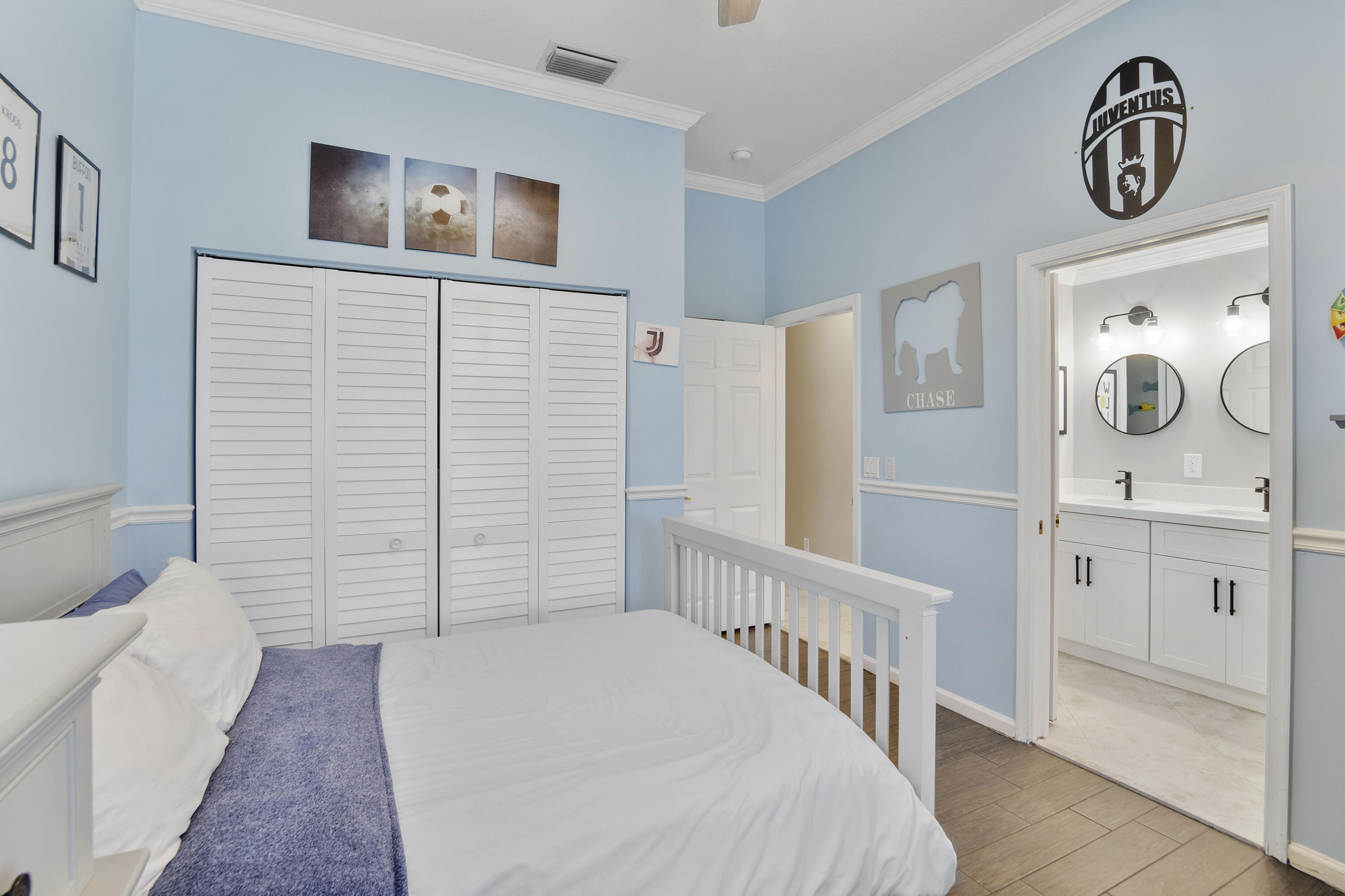 WYNDHAM CIRCLE - Residential