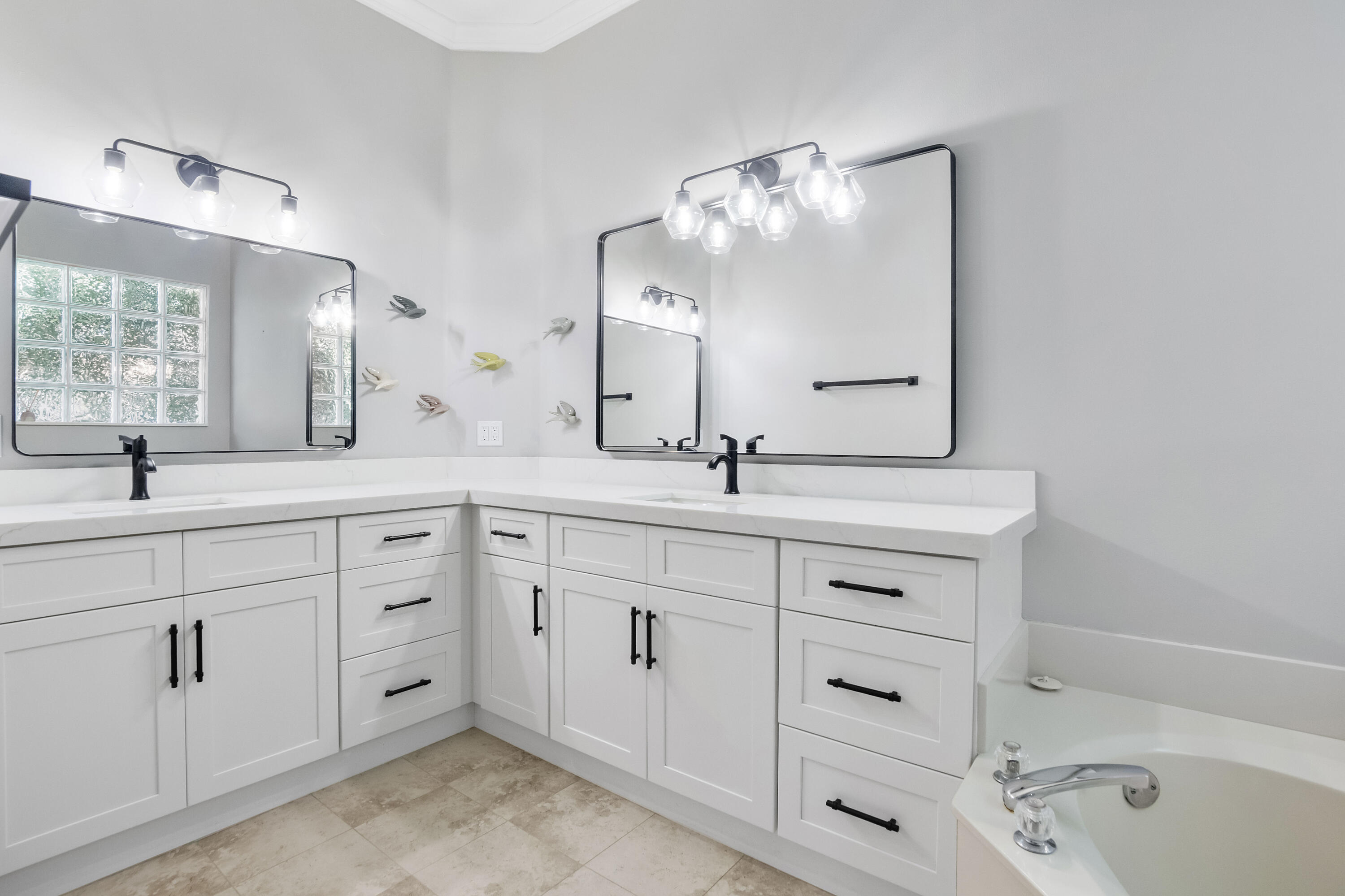 WYNDHAM CIRCLE - Residential