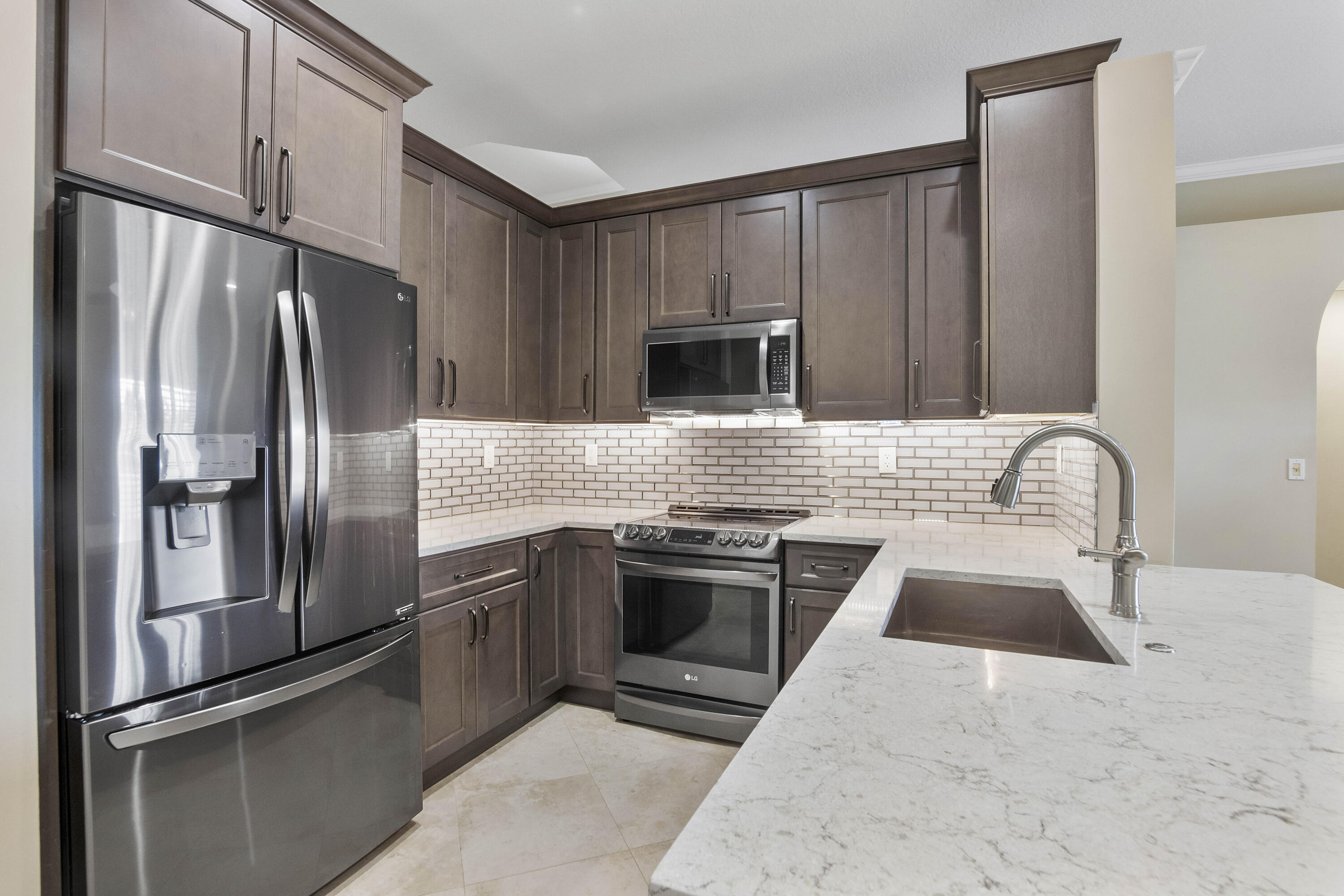 WYNDHAM CIRCLE - Residential