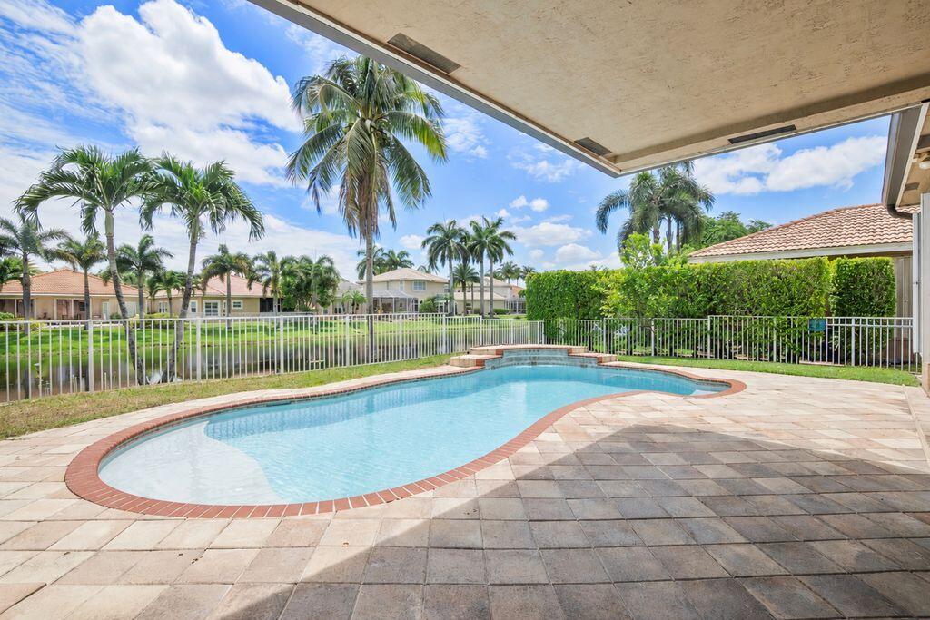 WYNDHAM CIRCLE - Residential