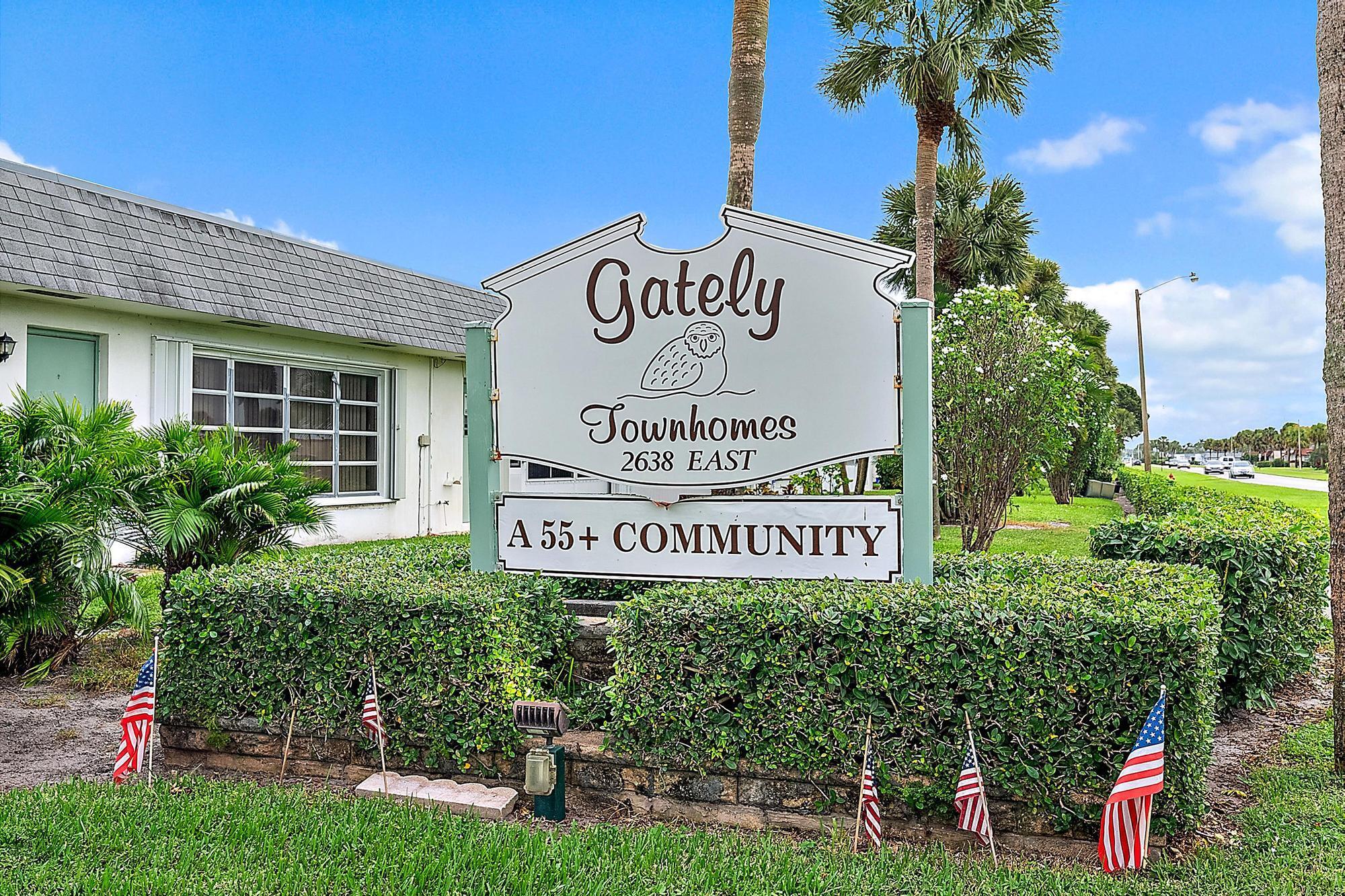CRESTHAVEN TOWNHOMES SEC 5 CONDO - Residential