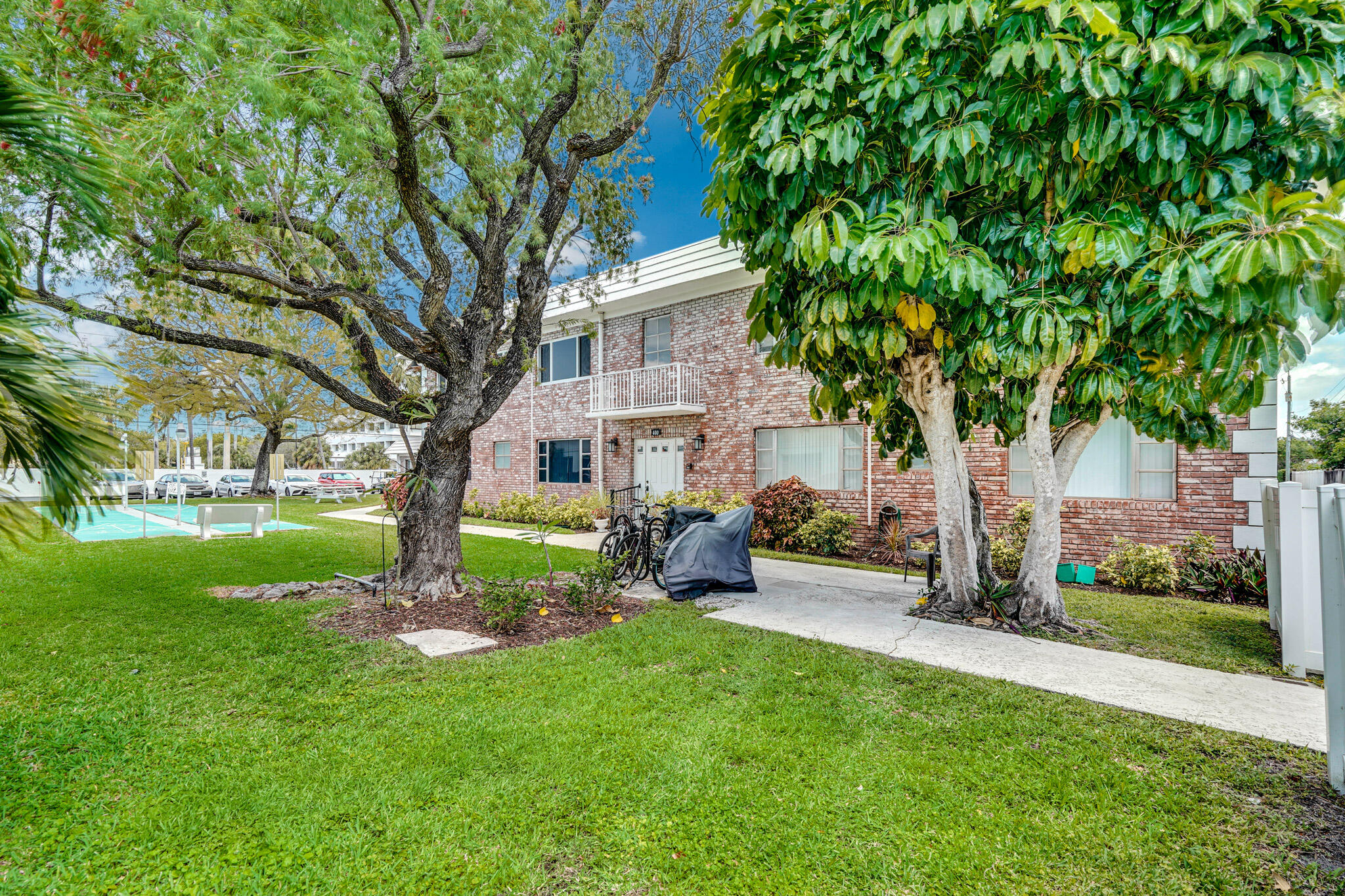 VIRGINIAN APARTMENTS - Residential