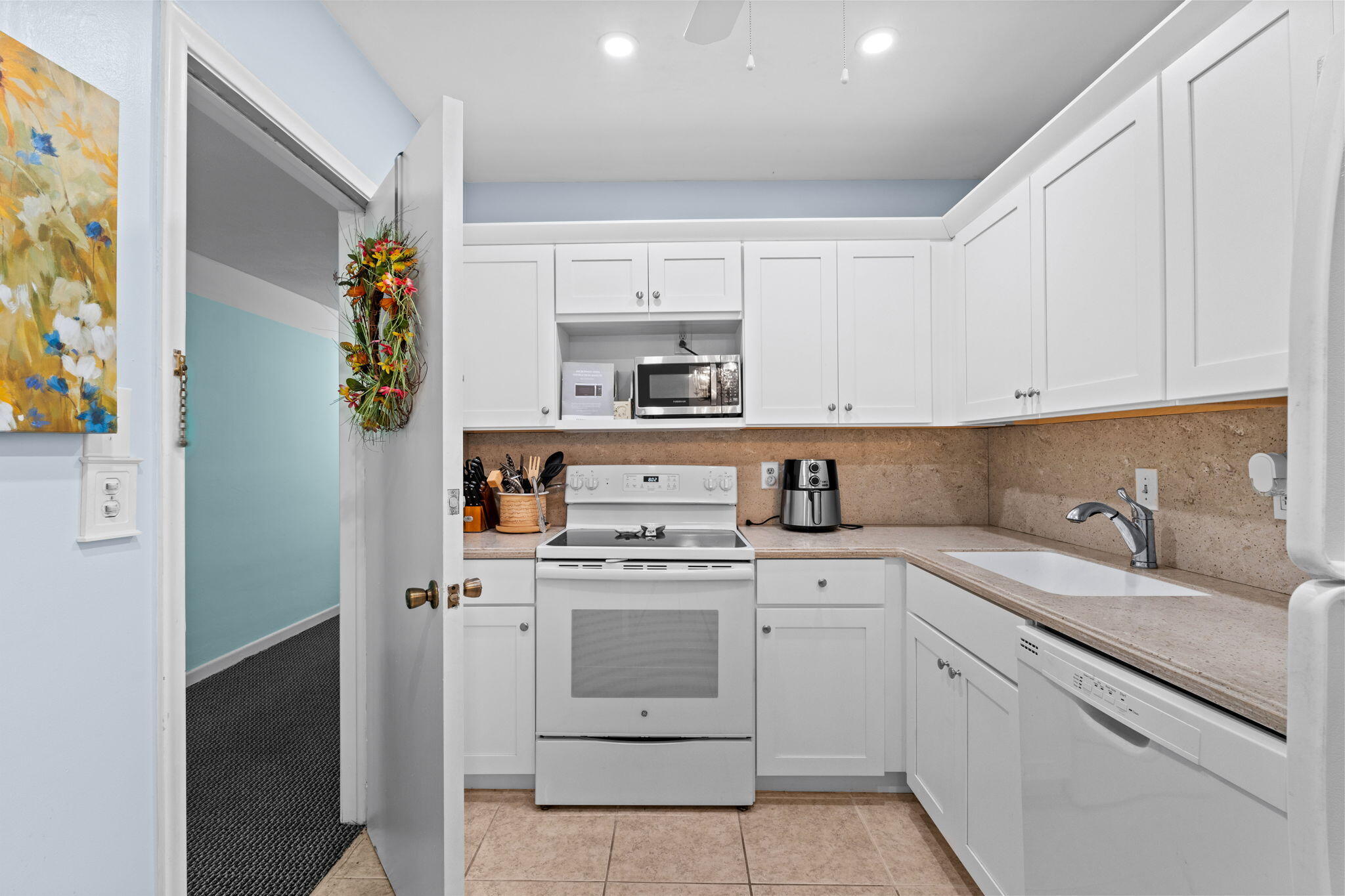 VIRGINIAN APARTMENTS - Residential