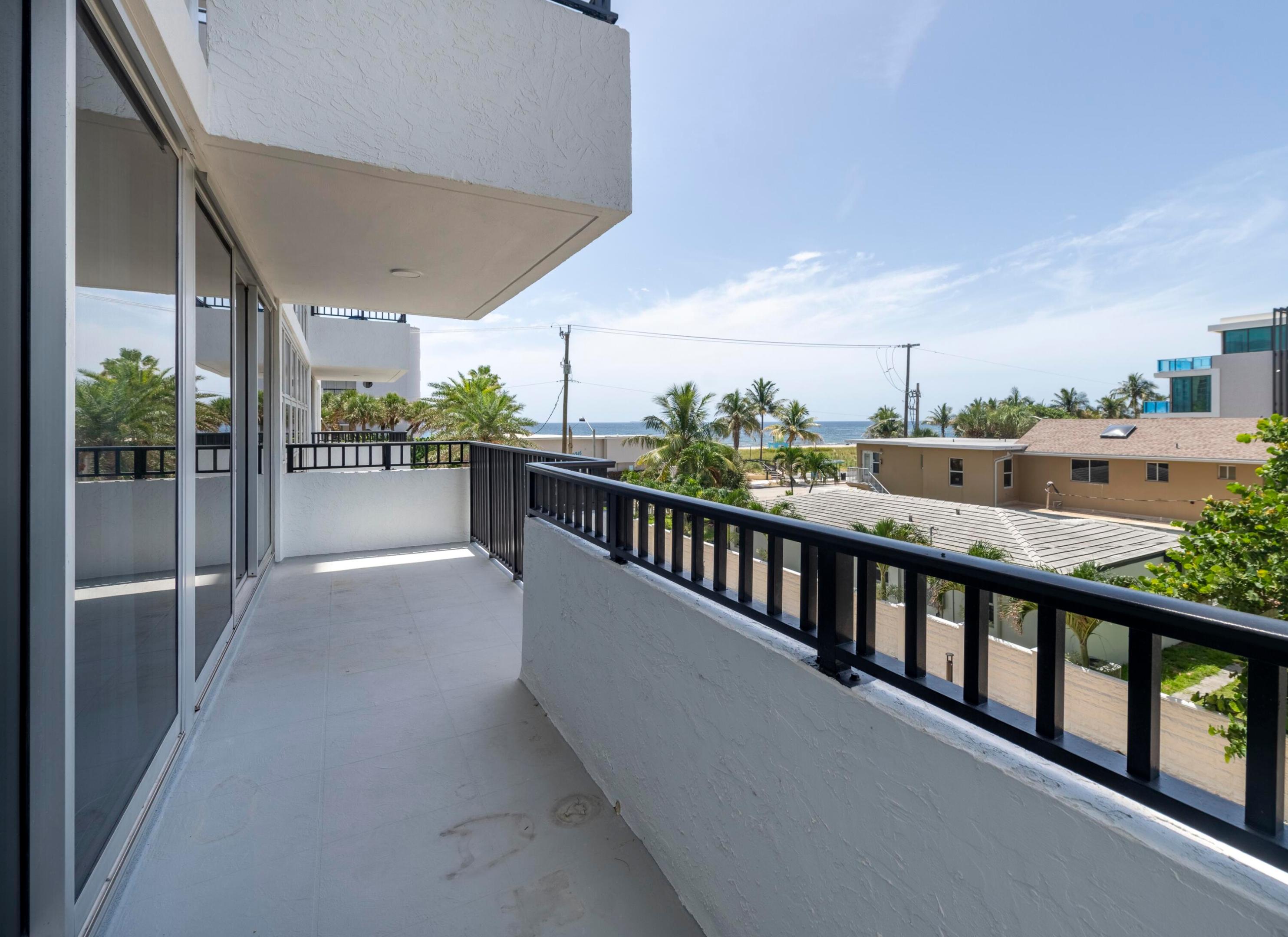 SILVER THATCH ATLANTIC PLAZA - Residential