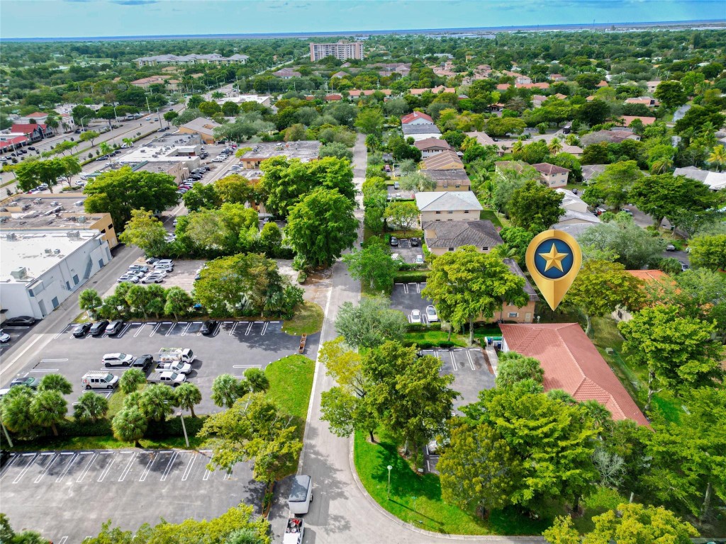 CORAL SPRINGS LAKES - Residential Income