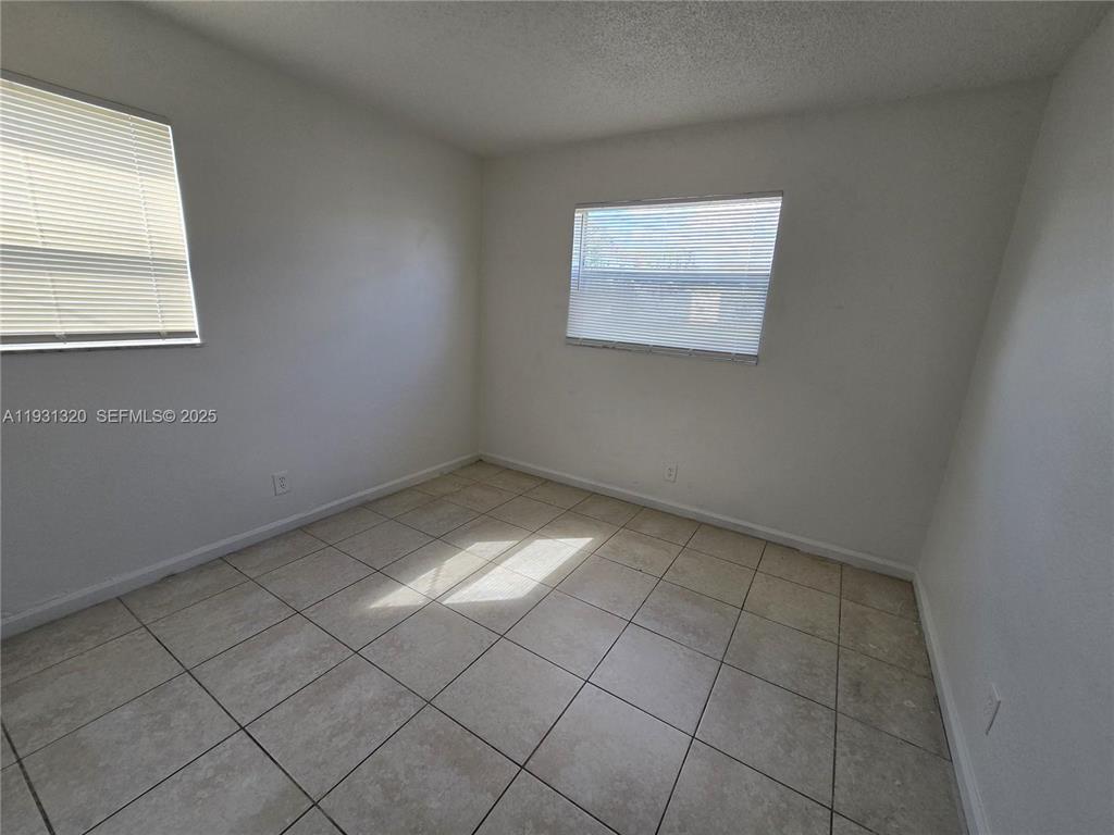 DEERFIELD PALMS CONDO - Residential Lease