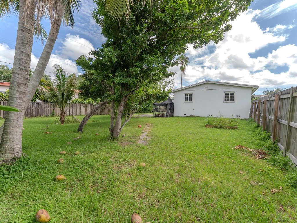 EVERGLADES SUGAR & LAND C - Residential