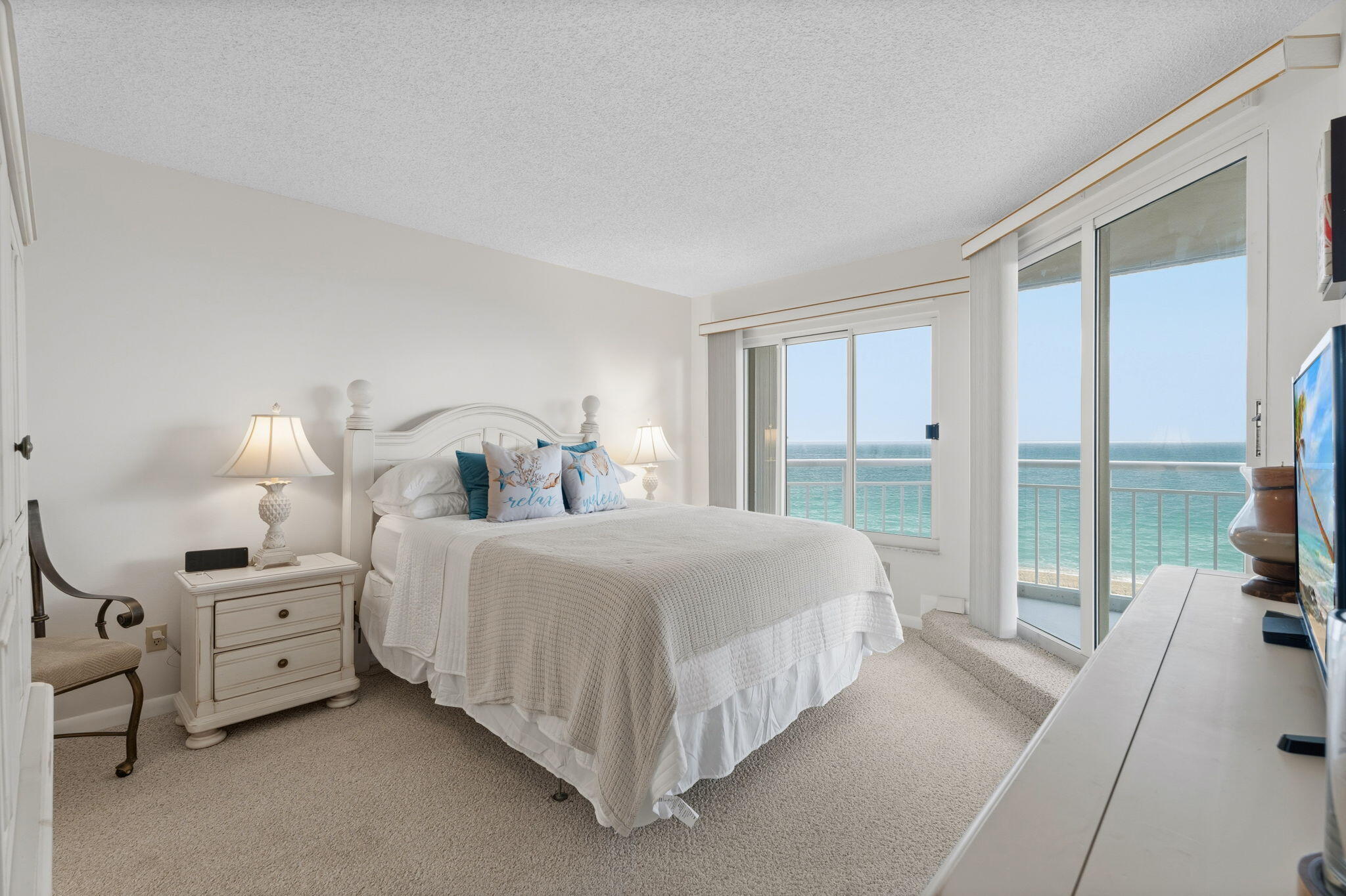 Comfy and inviting 2-bed, 2-bath 6th-floor oceanfront condo unit on Hutchinson Island. Wake up to beautiful sunrises and soak in the peaceful rhythm of the waves. Just moments from boat launches, fine dining, and the inlet, this getaway offers the perfect blend of relaxation and coastal adventure. This minimum 3-month rental is ideal for snowbirds seeking warm weather, ocean breezes, and the laid-back charm of true island living. Balcony furniture is being delivered soon