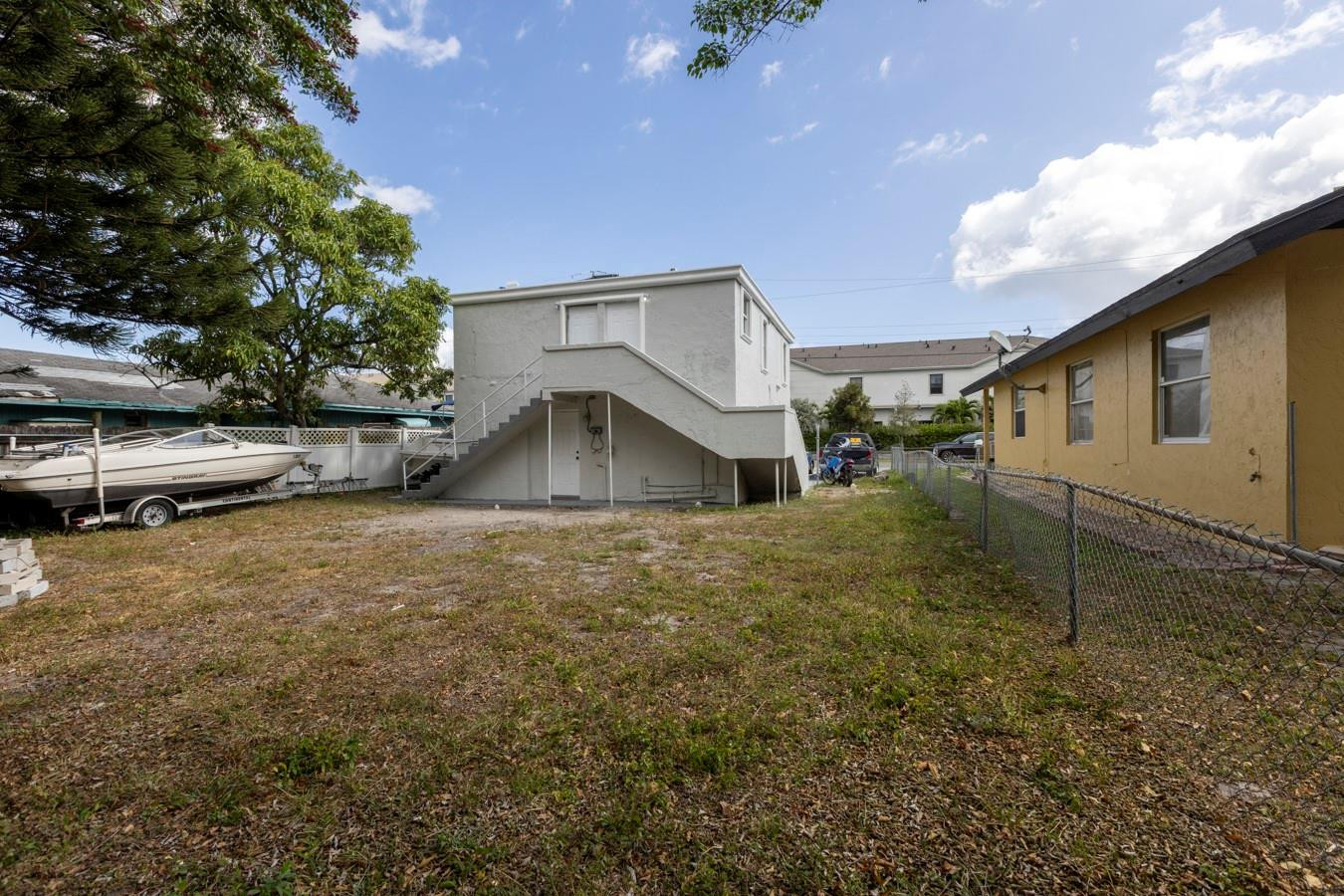 POMPANO - Residential Income