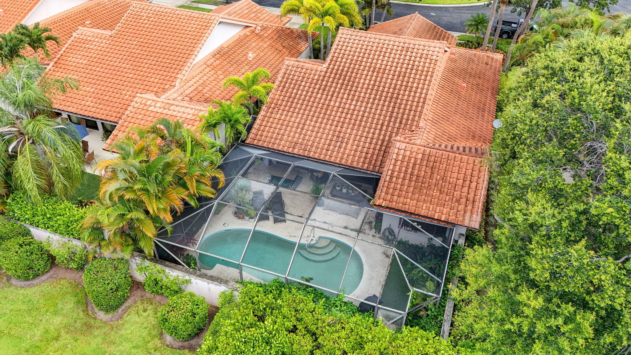 VILLAS OF BEAR LAKES ESTATES - Residential