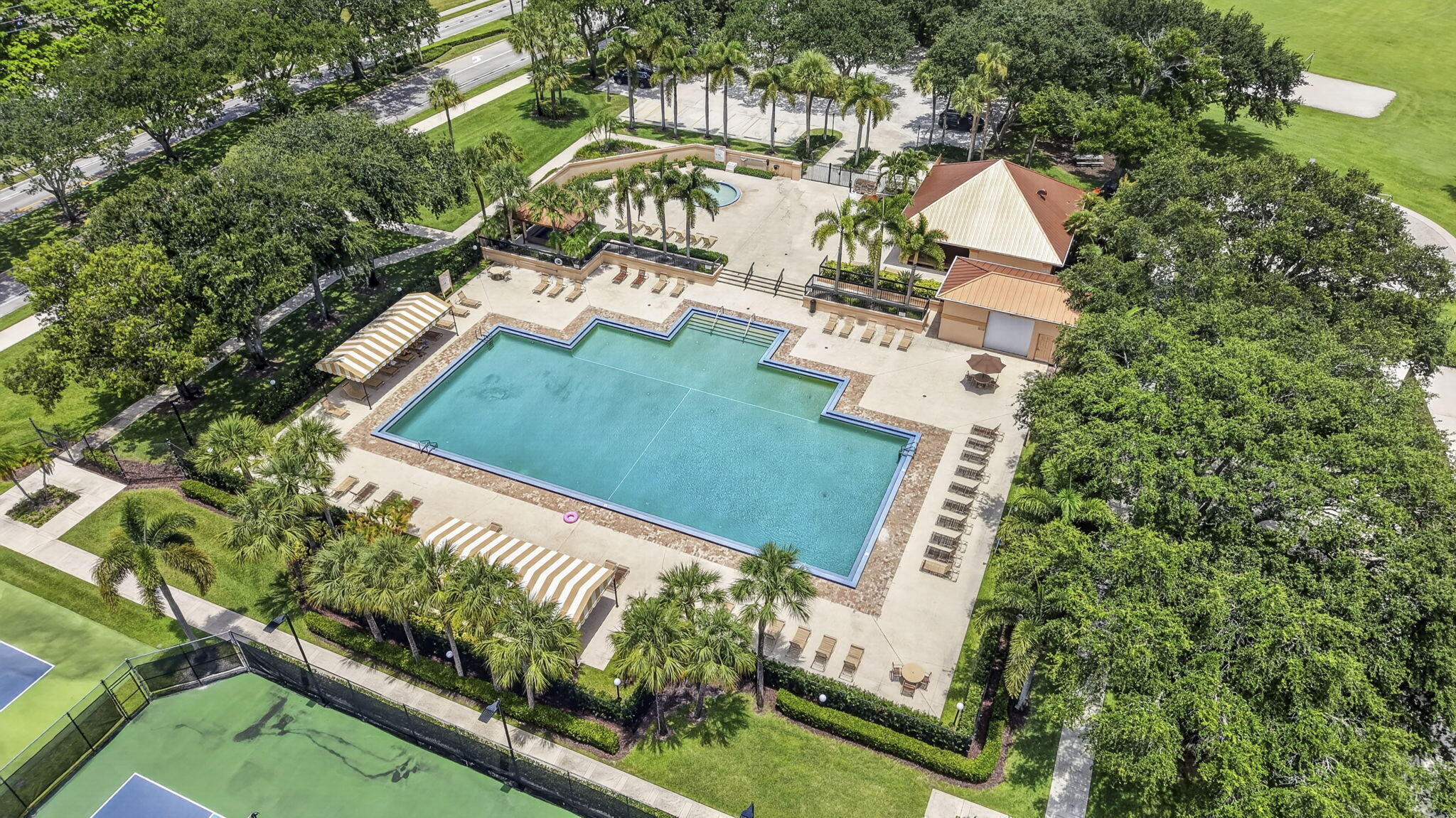 VILLAS OF BEAR LAKES ESTATES - Residential